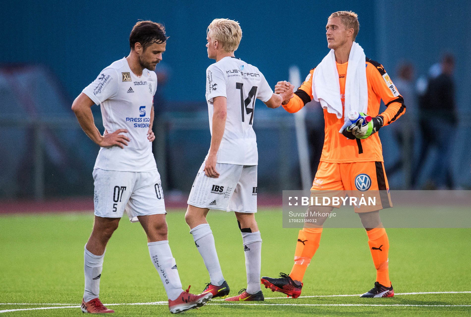 Oskarshamns Mergim Smakolli och Axel Lindahl deppar samt