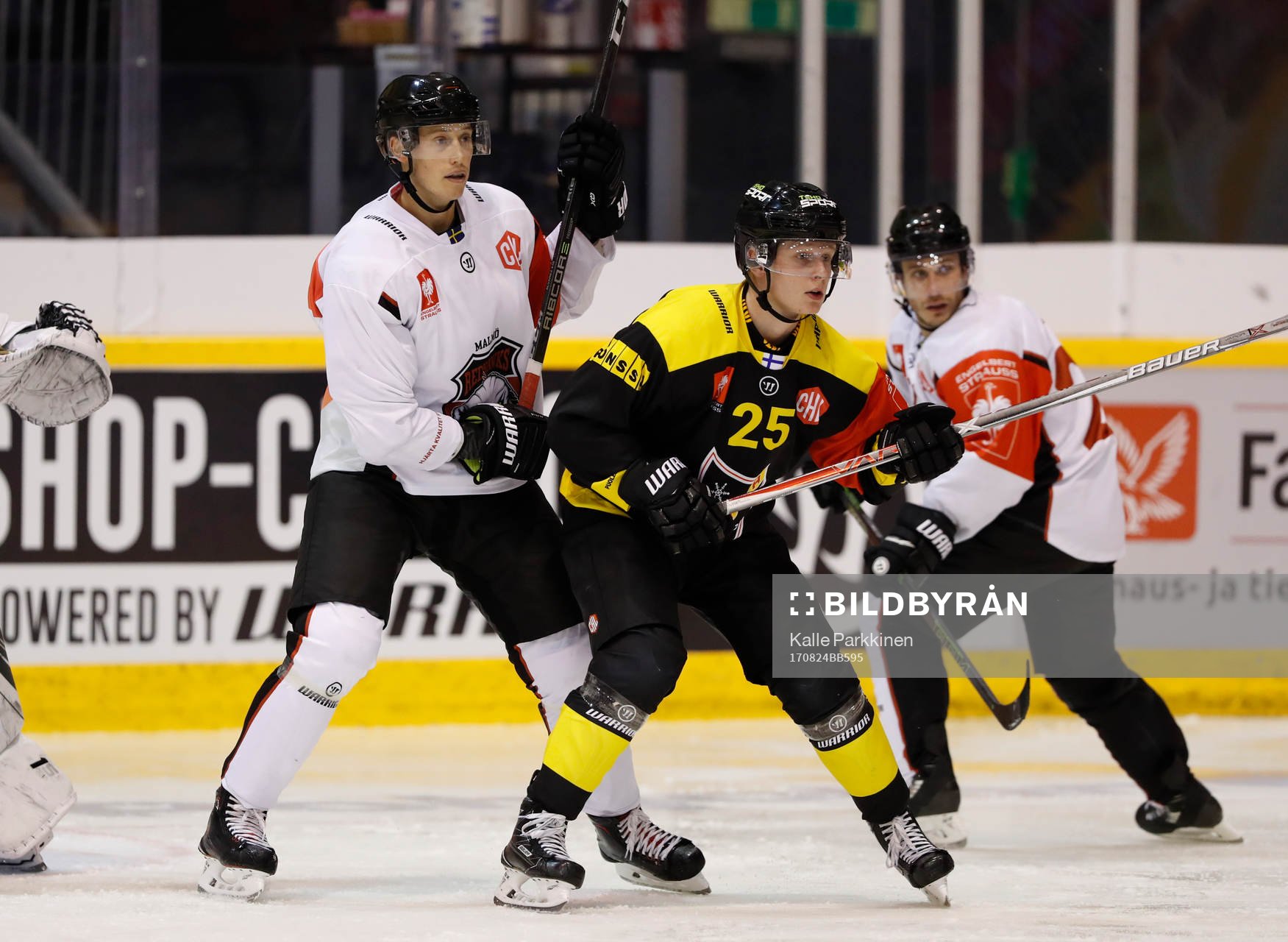 Robin Alvarez, Malmö Redhawks and Otto Leskinen, KalPa