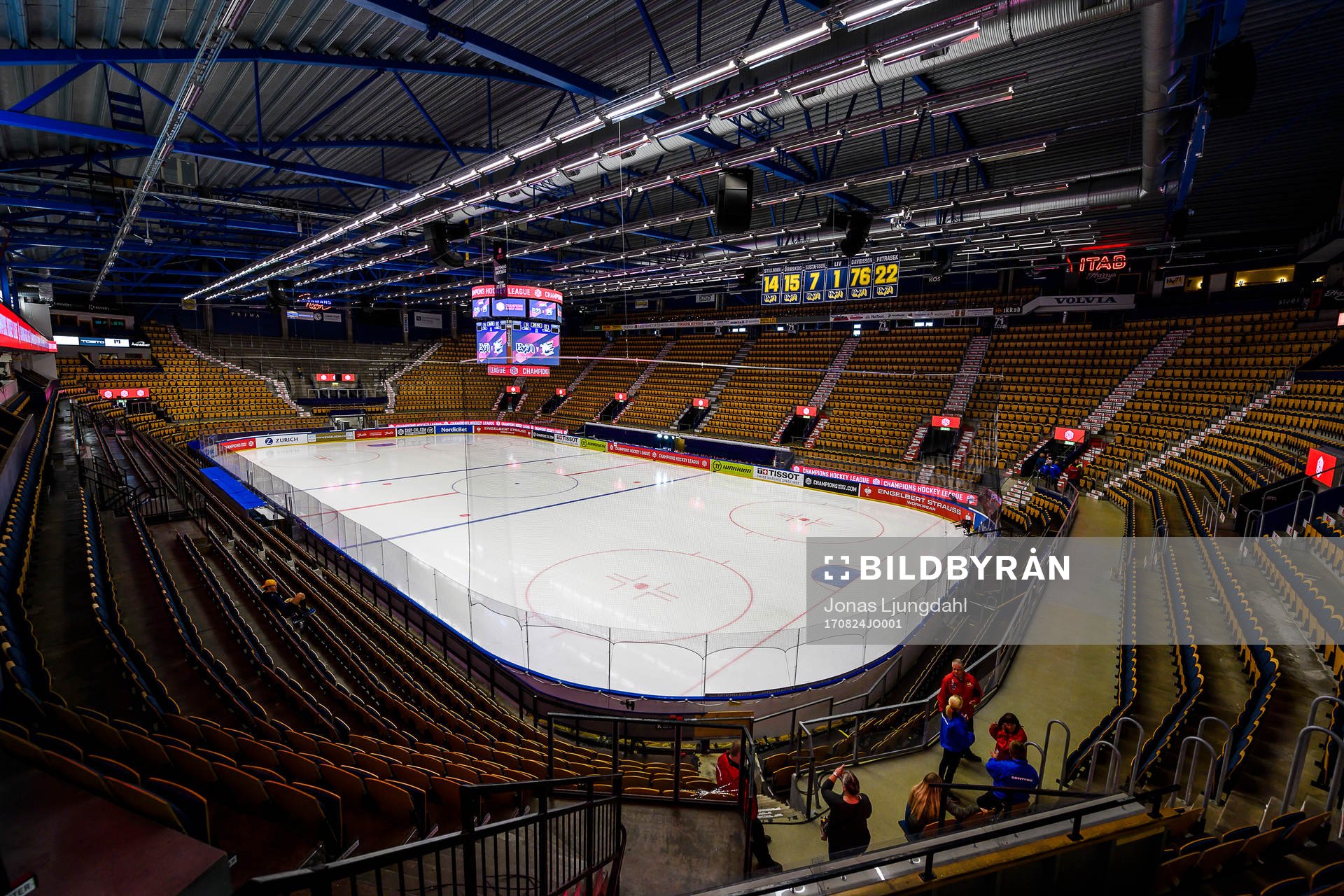 General interior view of Kinnarps Arena prior to the CHL