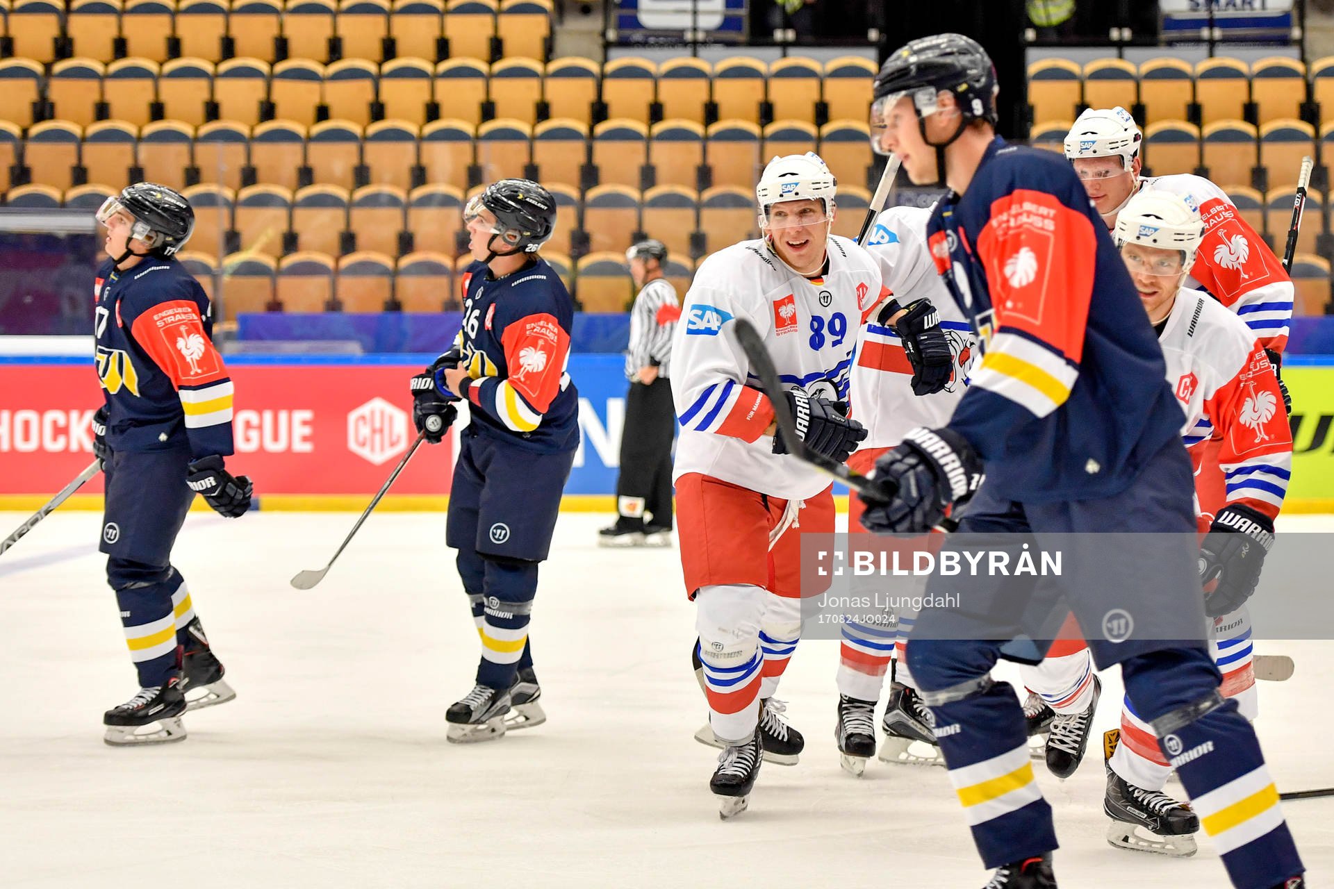 Ryan MacMurchy of Adler Mannheimcelebrates with his