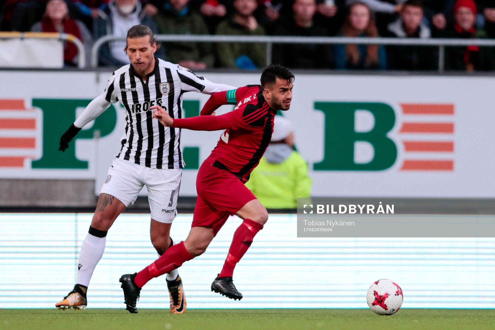 s Aleksandar Prijovic och Östersunds Brwa Nouri