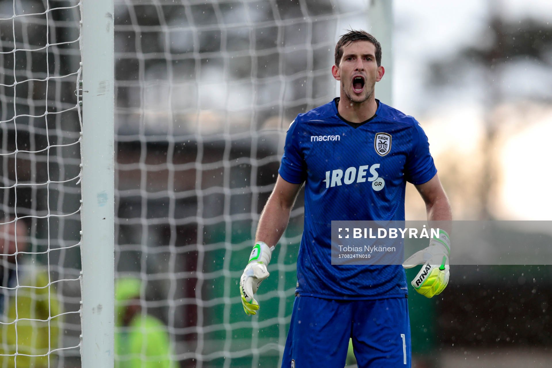 s målvakt Rodrigo Rey