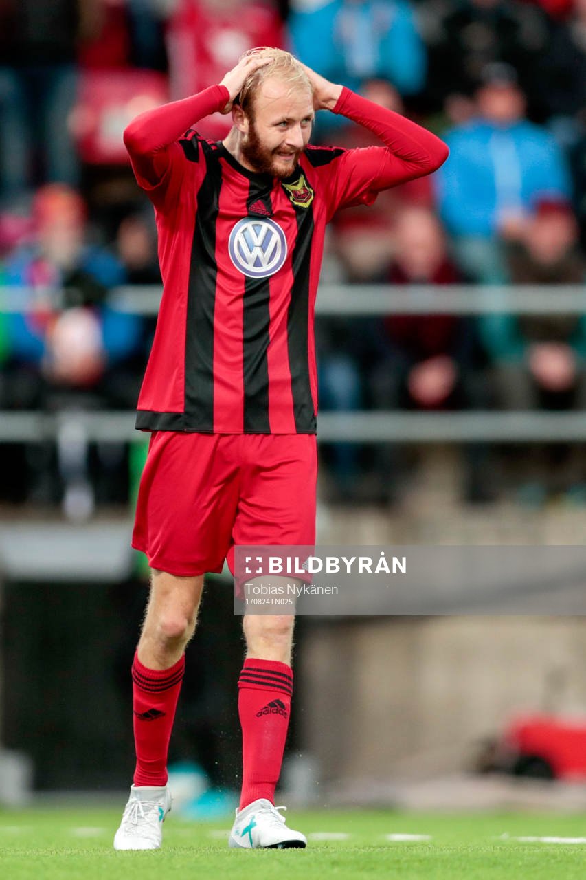 Östersunds Curtis Edwards deppar