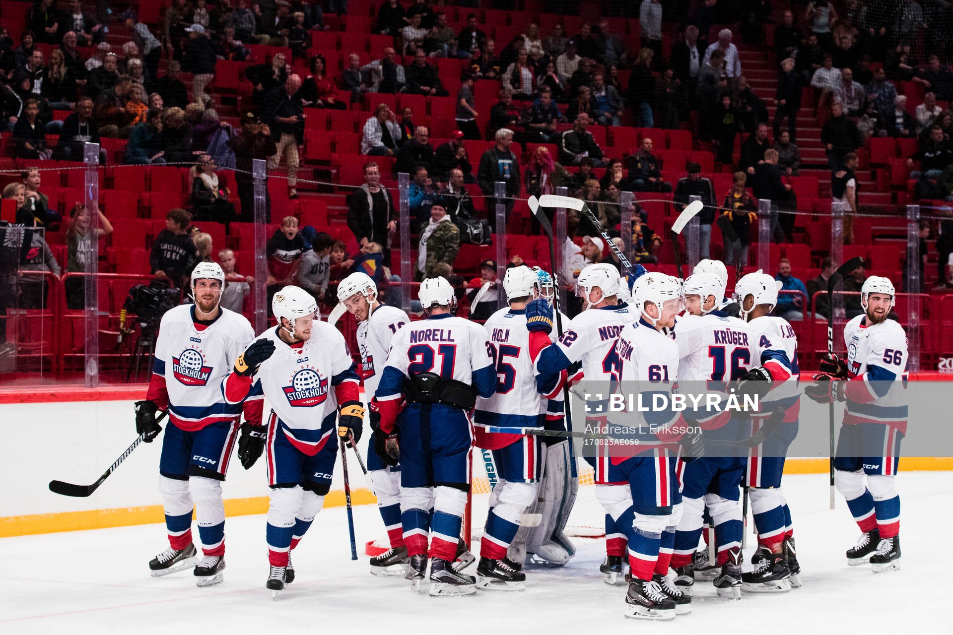 All Stars Stockholms spelare jublar