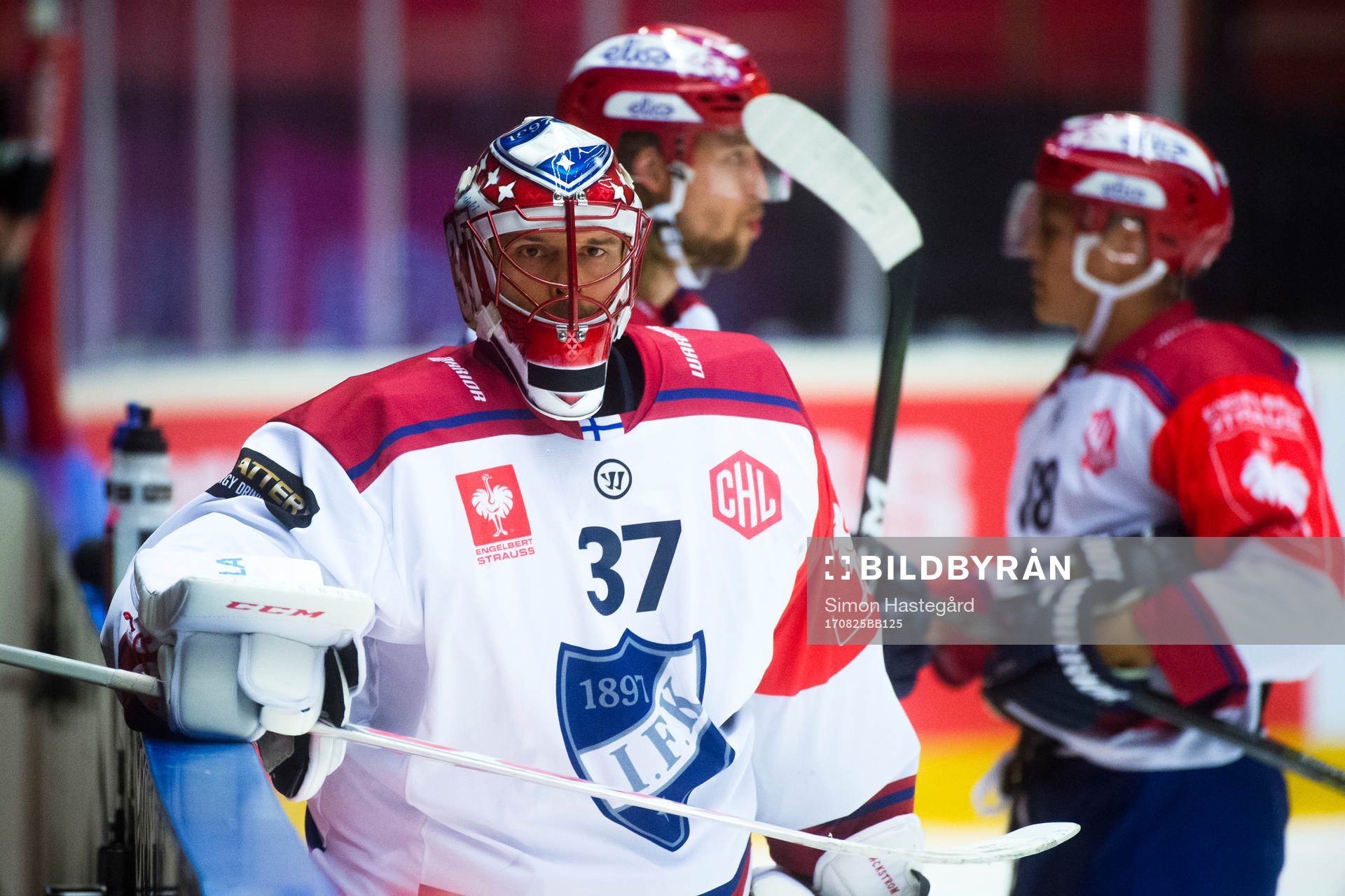 Goalkeeper Niklas Bäckström of Helsinki prior the CHL