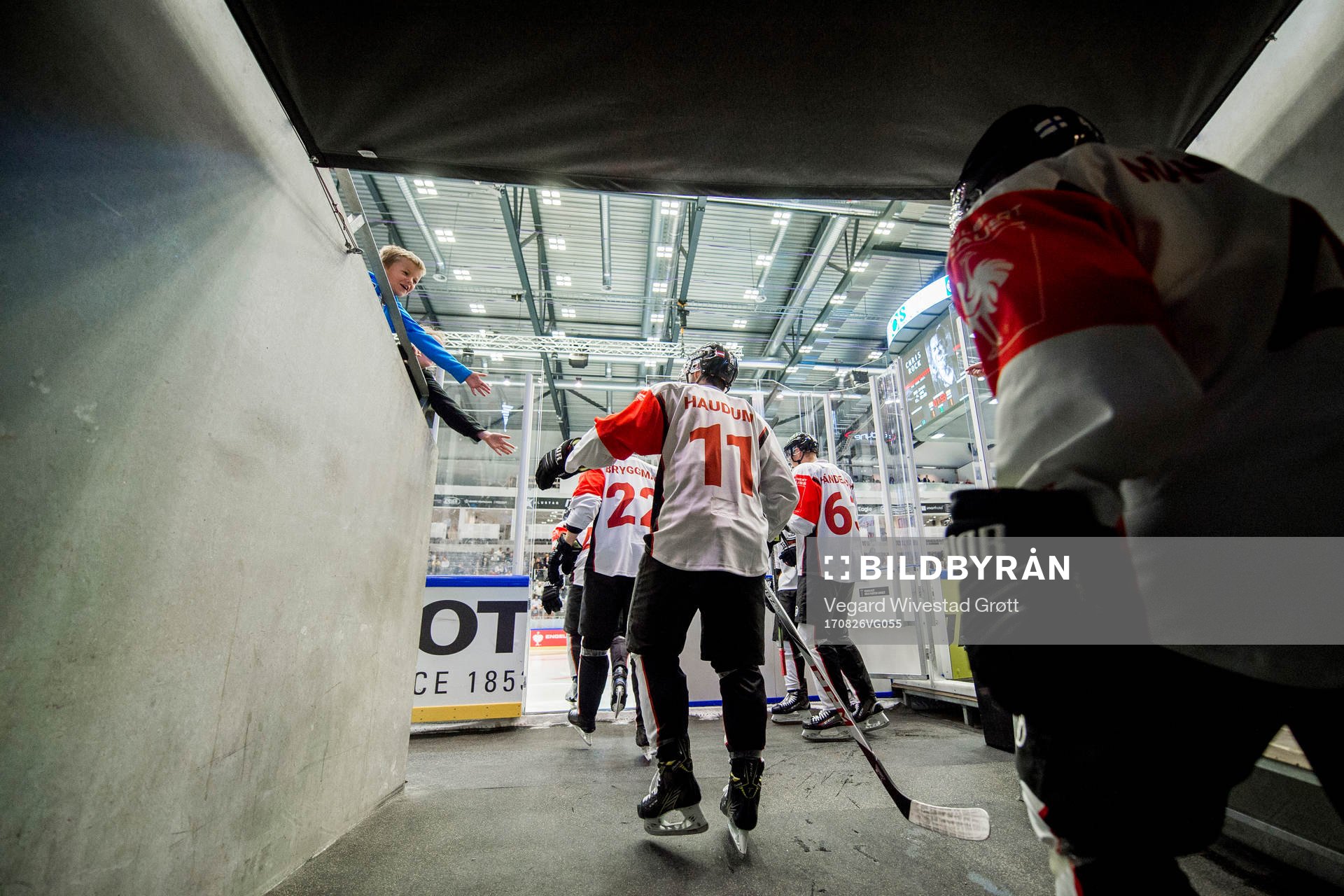Malmö Redhawks Lukas Haudum går ut till isen