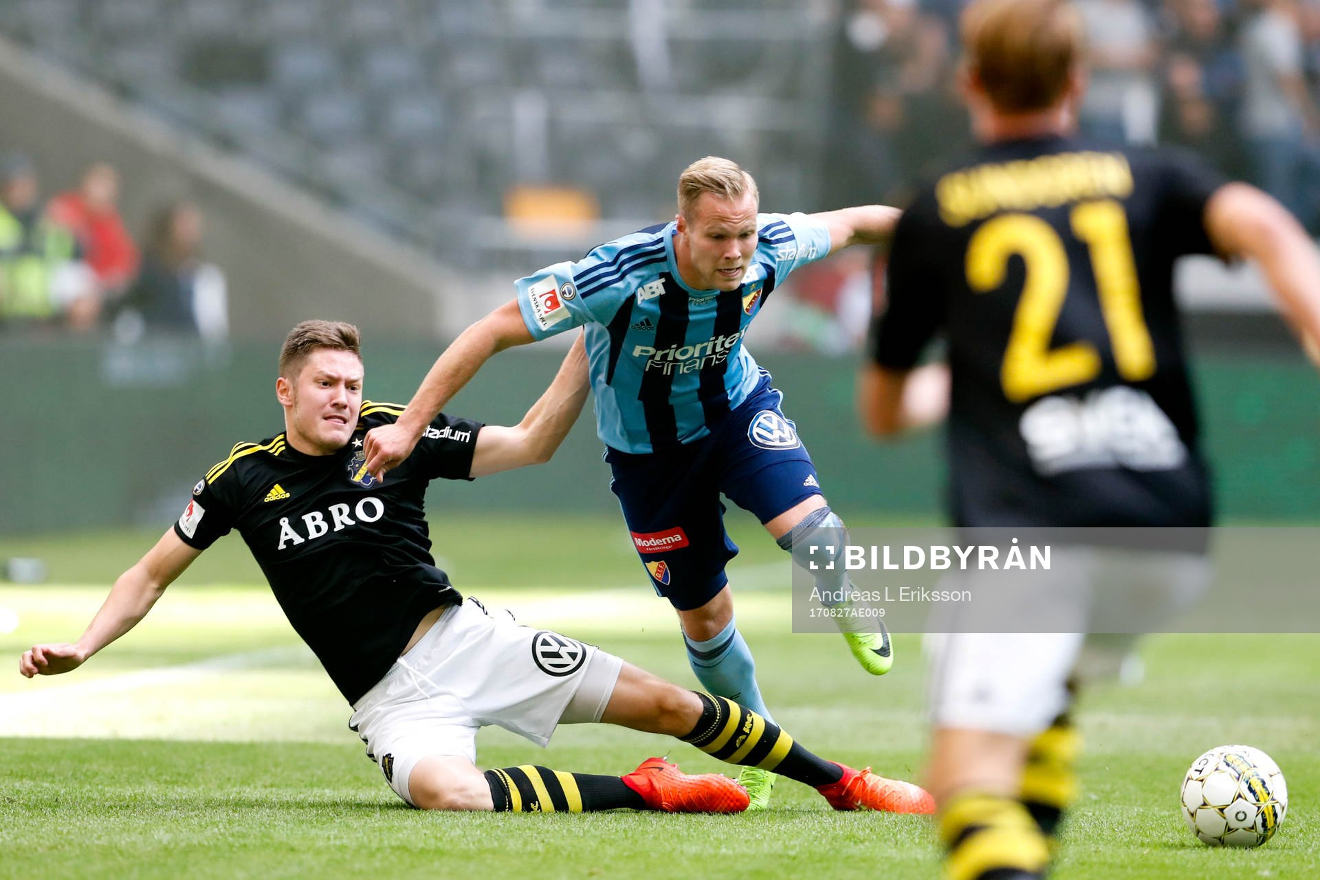 s Haukur Heidar Hauksson och Djurgårdens Gustav Engvall