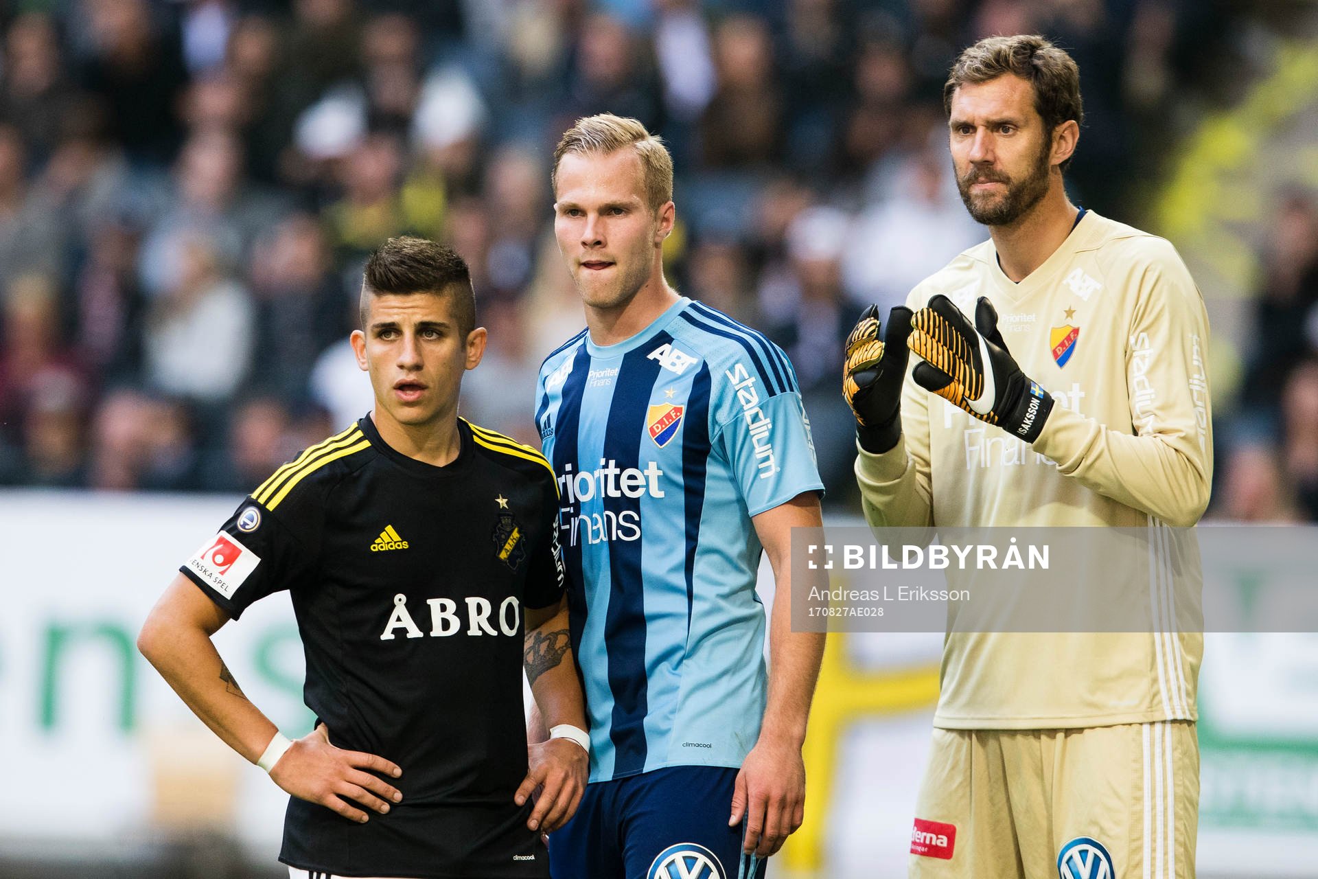 s Nicolas Marcelo Stefanelli står bredvid Djurgårdens