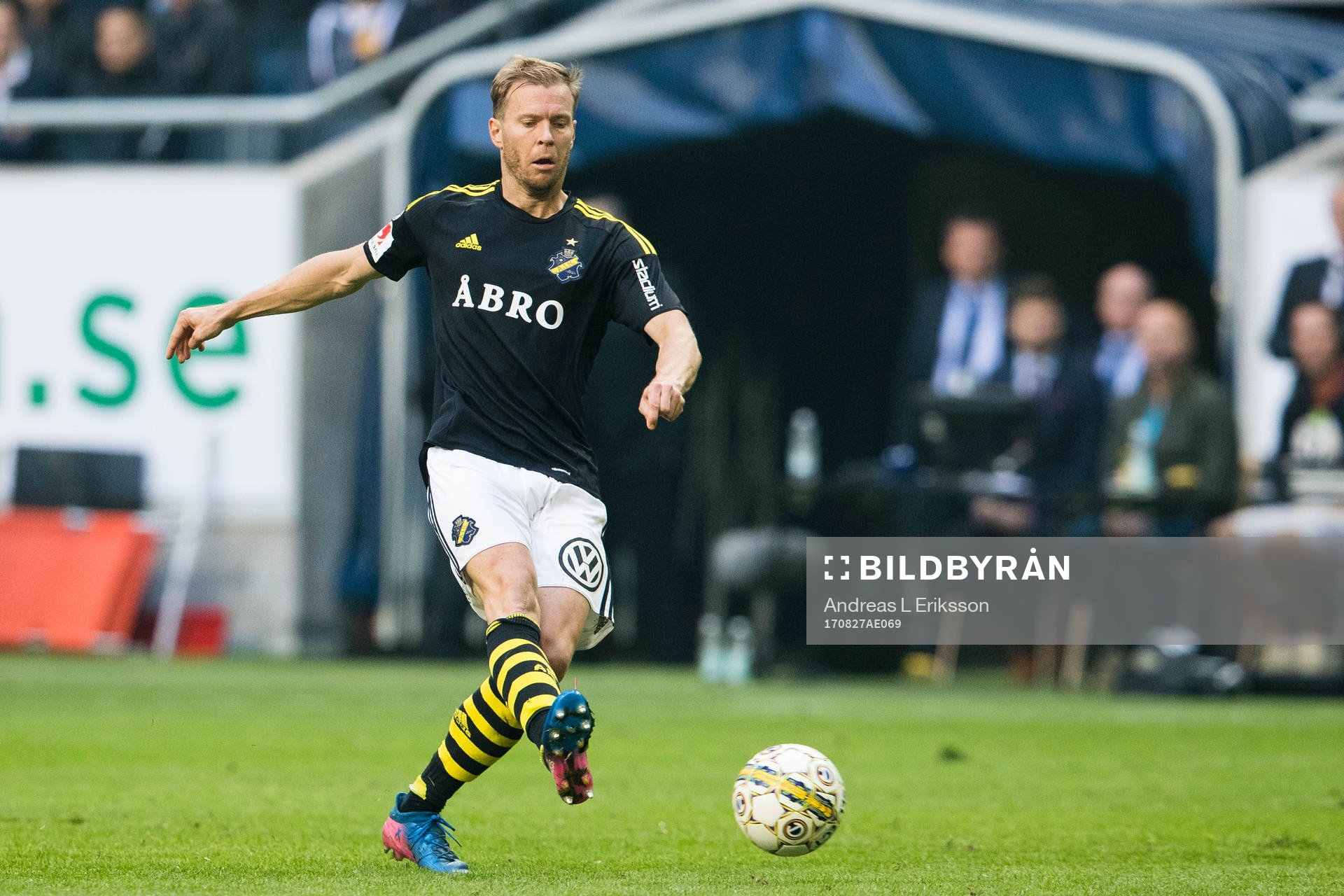 s Per Karlsson