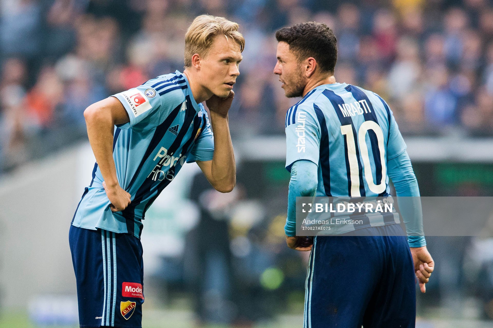 Djurgårdens Jonathan Augustinsson och Kerim Mrabti