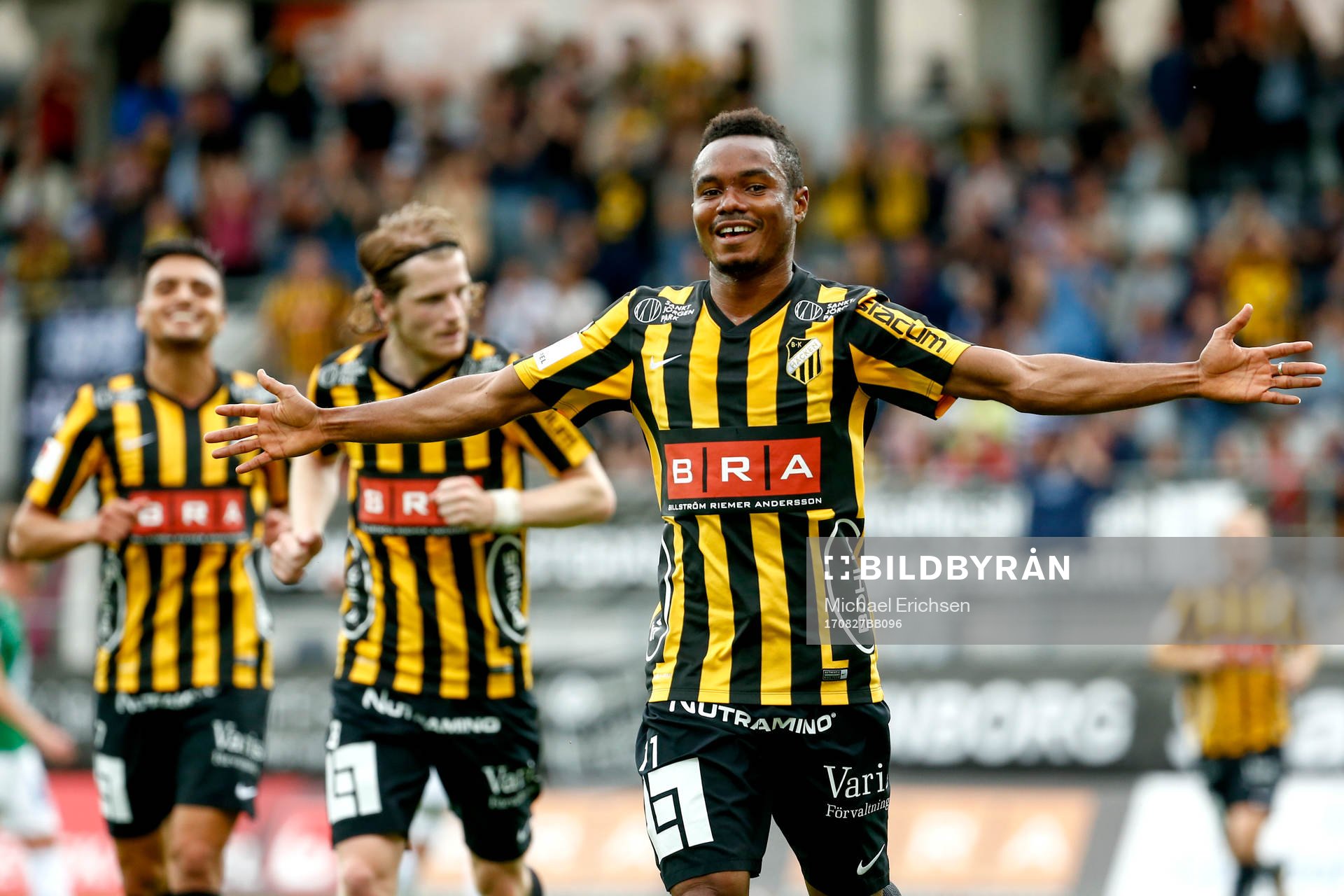 Häckens Nasiru Mohammed jublar