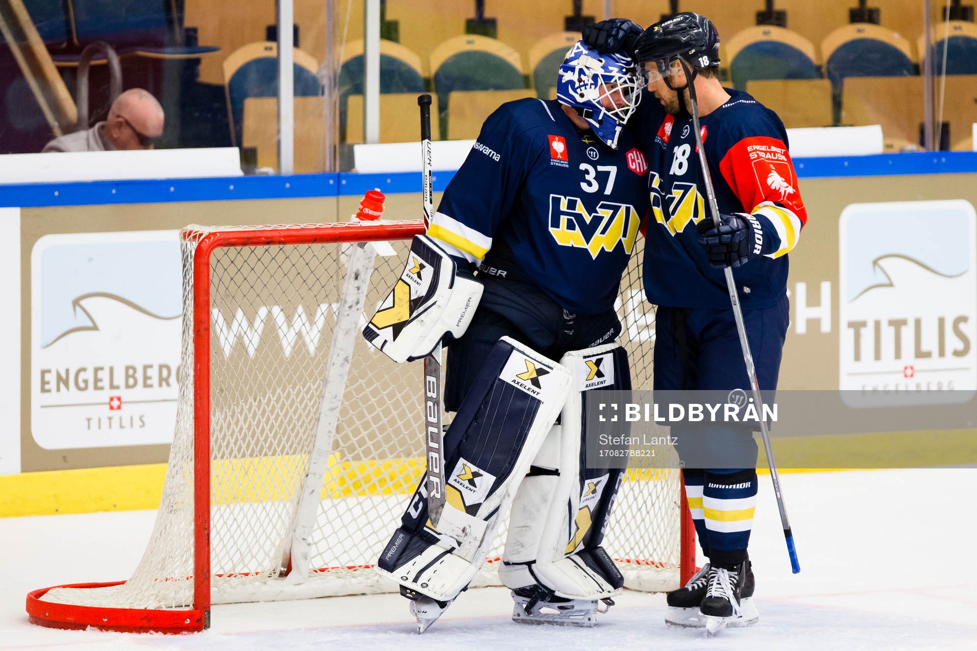 Jonas Gunnarsson goaltender and Topi Jaakola of HV71