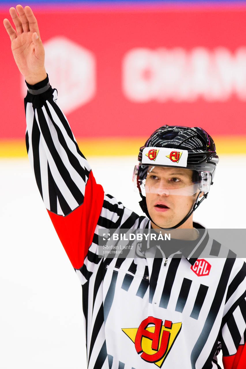 Referee Lassi Heikkinen