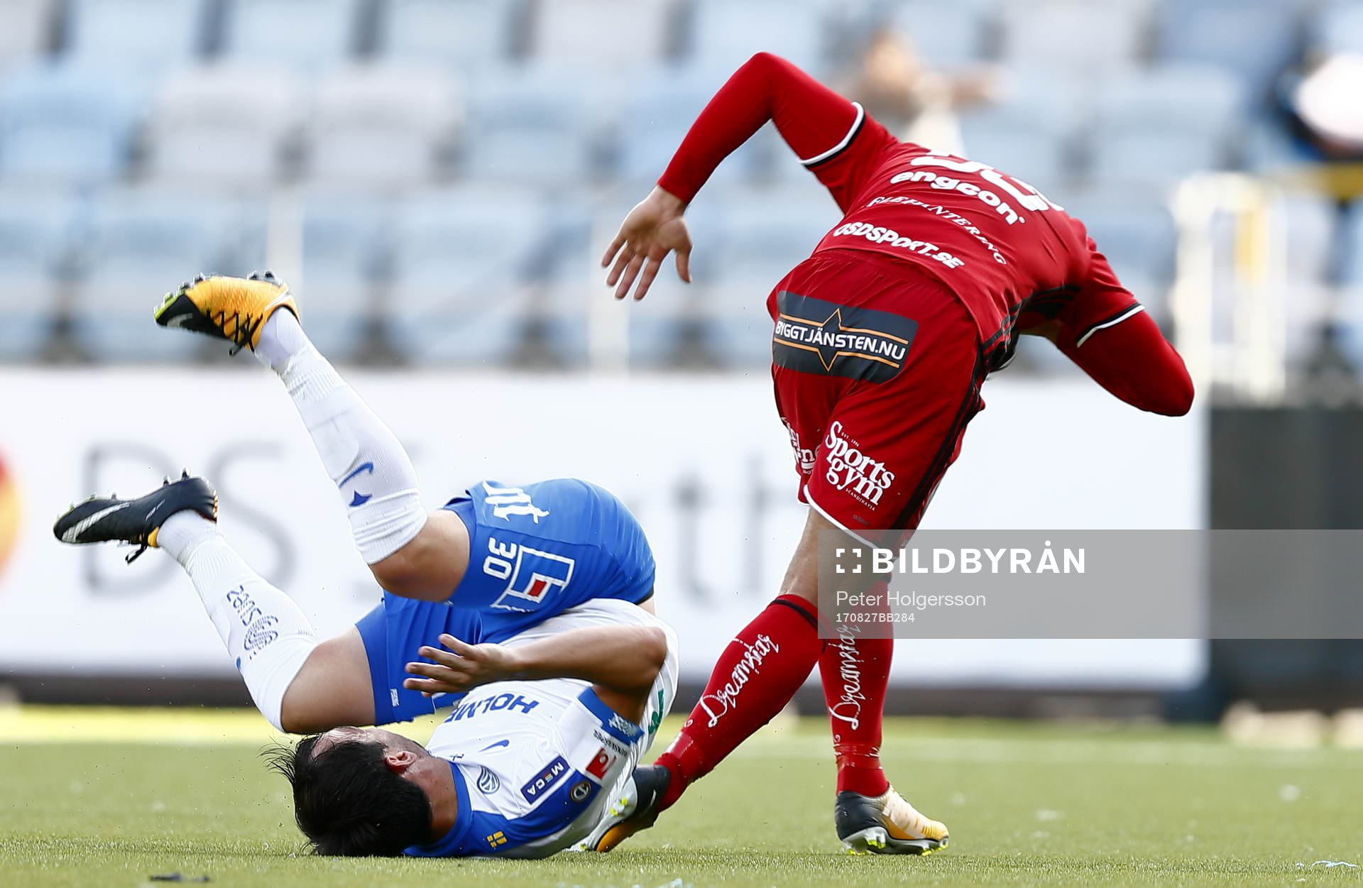 Norrköpings Nikola Tkalcic faller