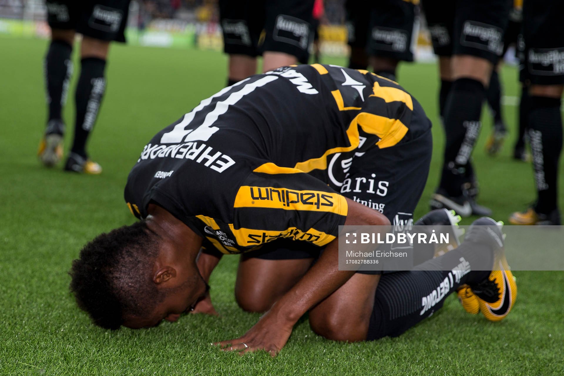 Häckens Nasiru Mohammed jublar