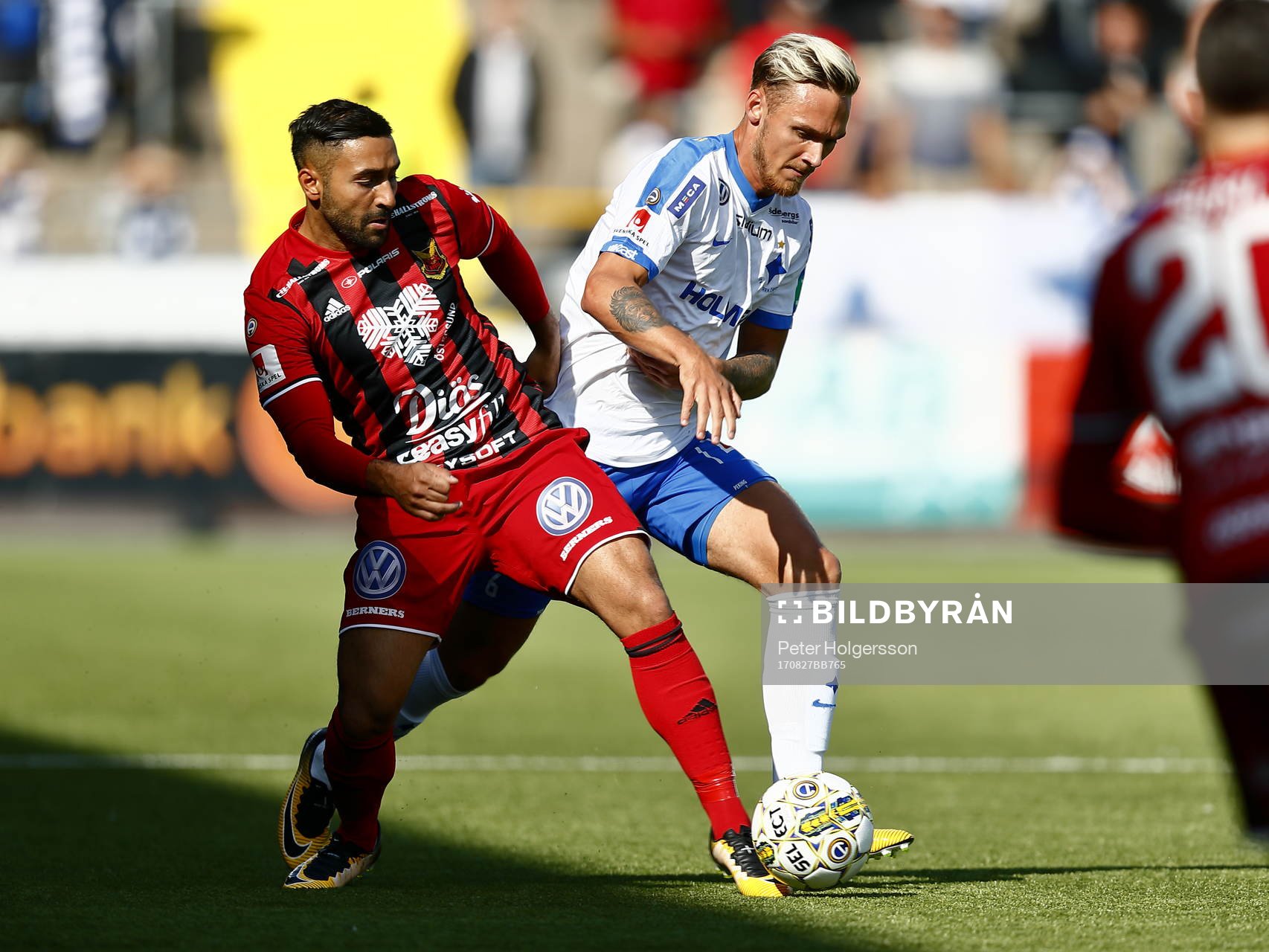 Norrköpings Linus Wahlqvist och Östersunds Saman Ghoddos