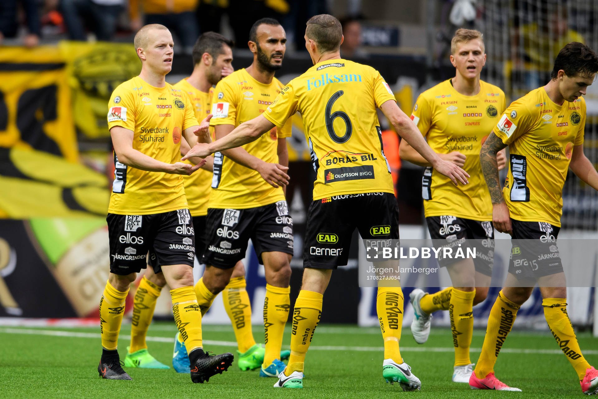Elfsborgs Daniel Gustavsson jublar efter att gjort 1-0 under fotbollsmatchen i Allsvenskan mellan Elfsborg och Halmstad den 27 augusti 2017 i Borås.