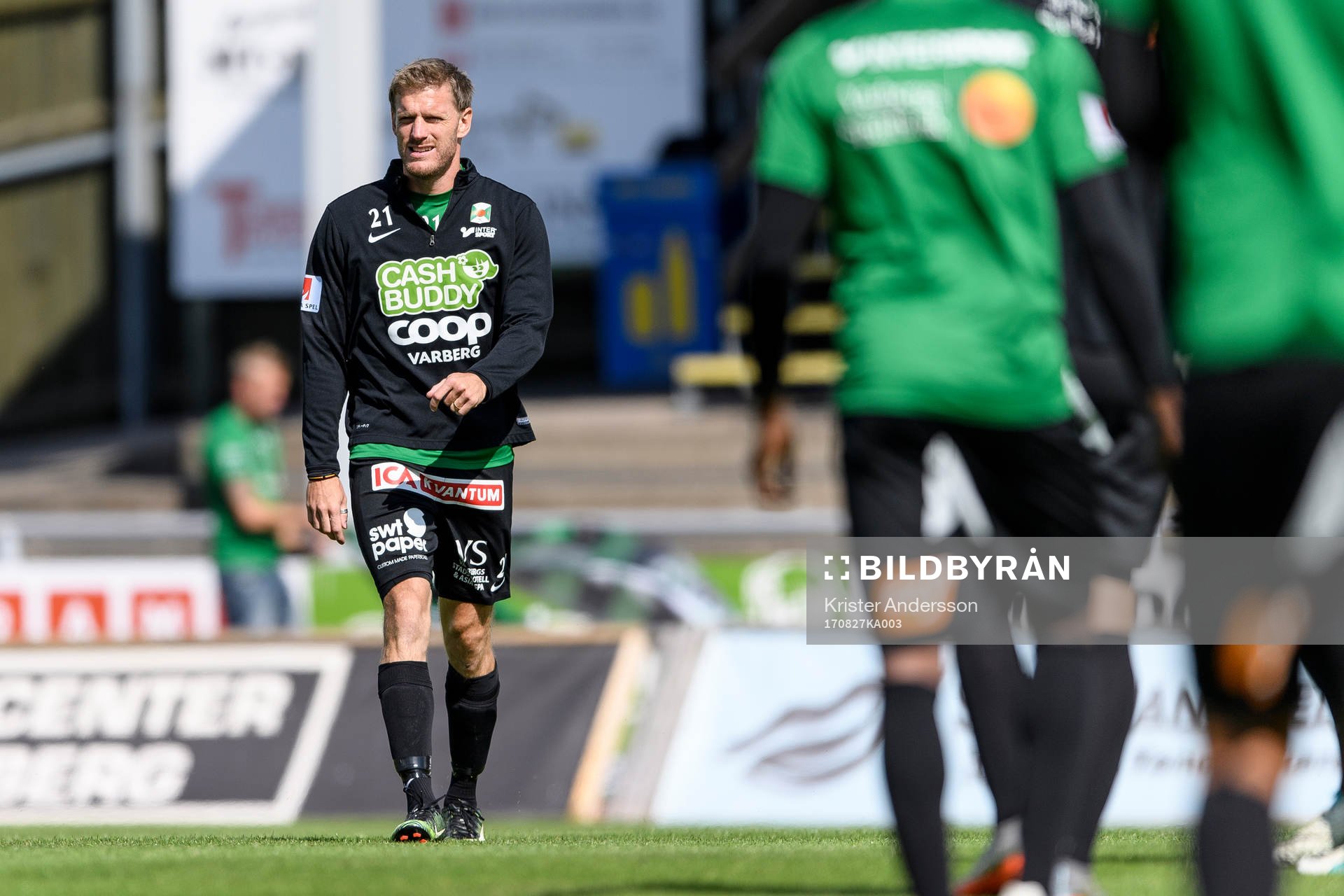 Varbergs Karl Söderström före fotbollsmatchen i