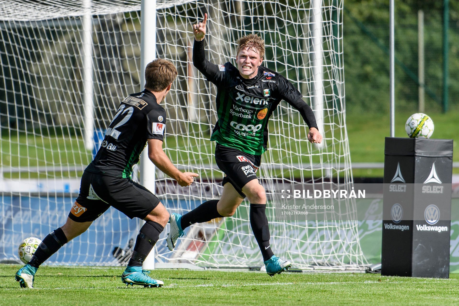 Varbergs Anton Liljenbäck jublar