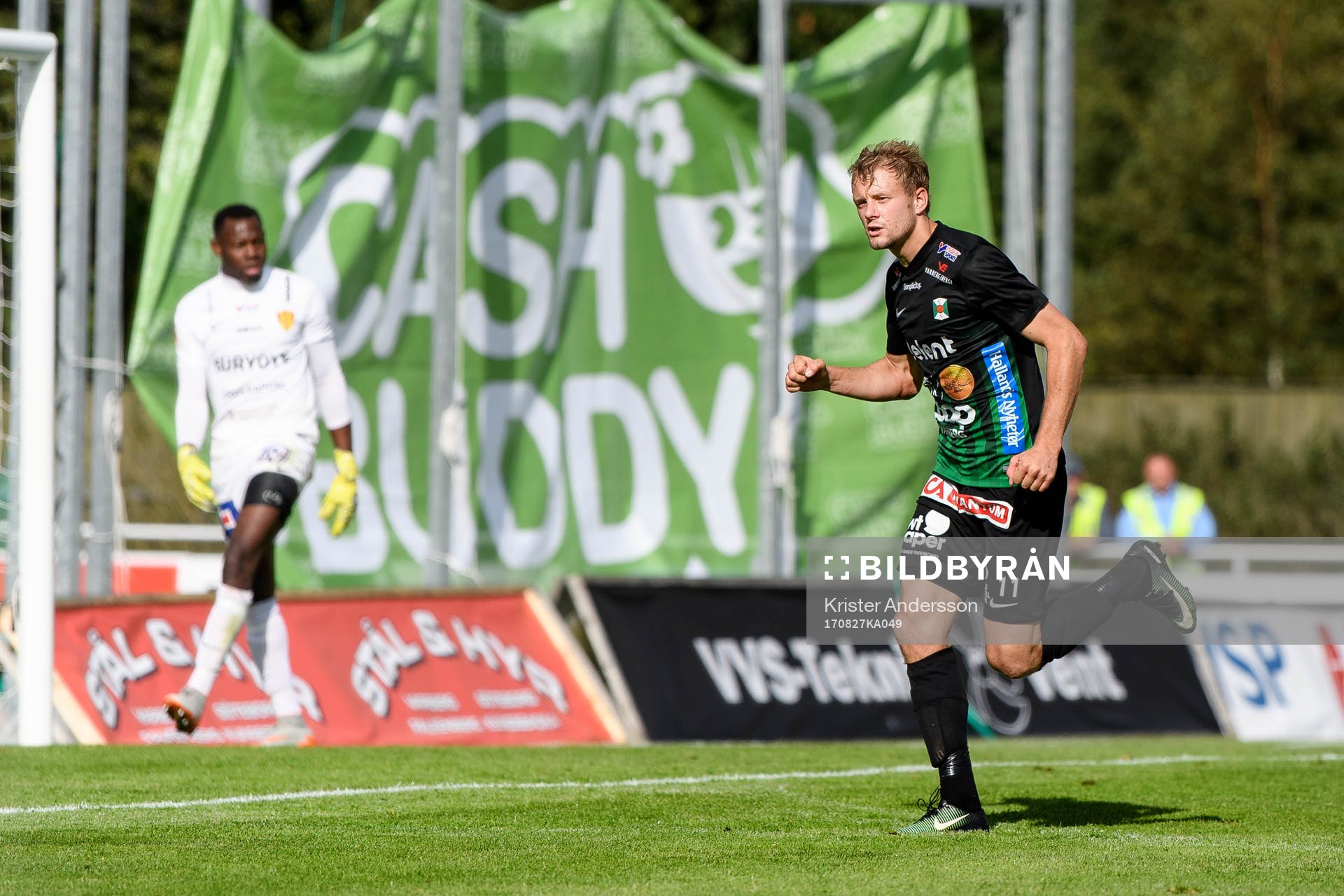 Varbergs Jakob Olsson jublar