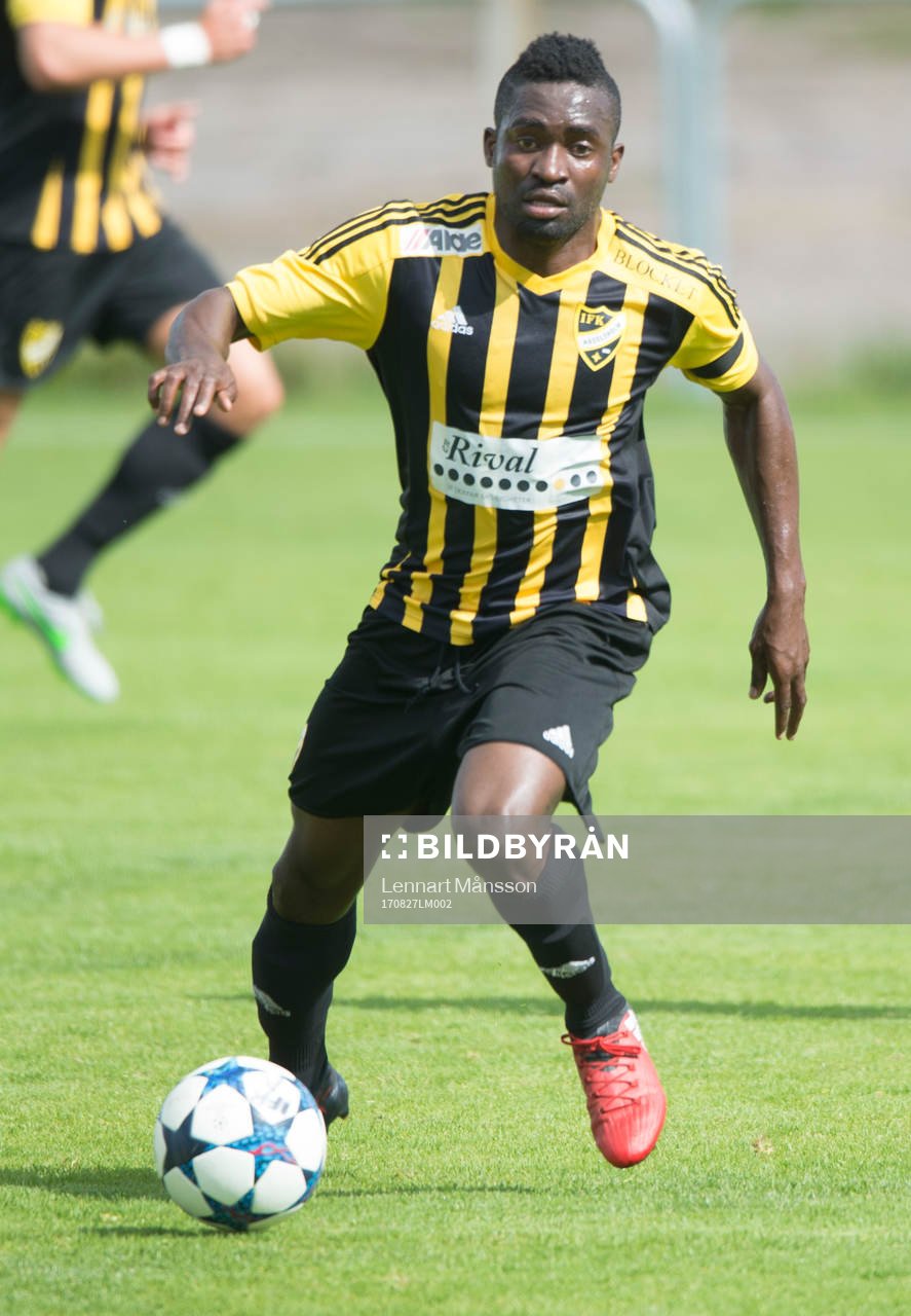 IFK Hässleholms Abelto Ikose i matchen i division 2 mellan