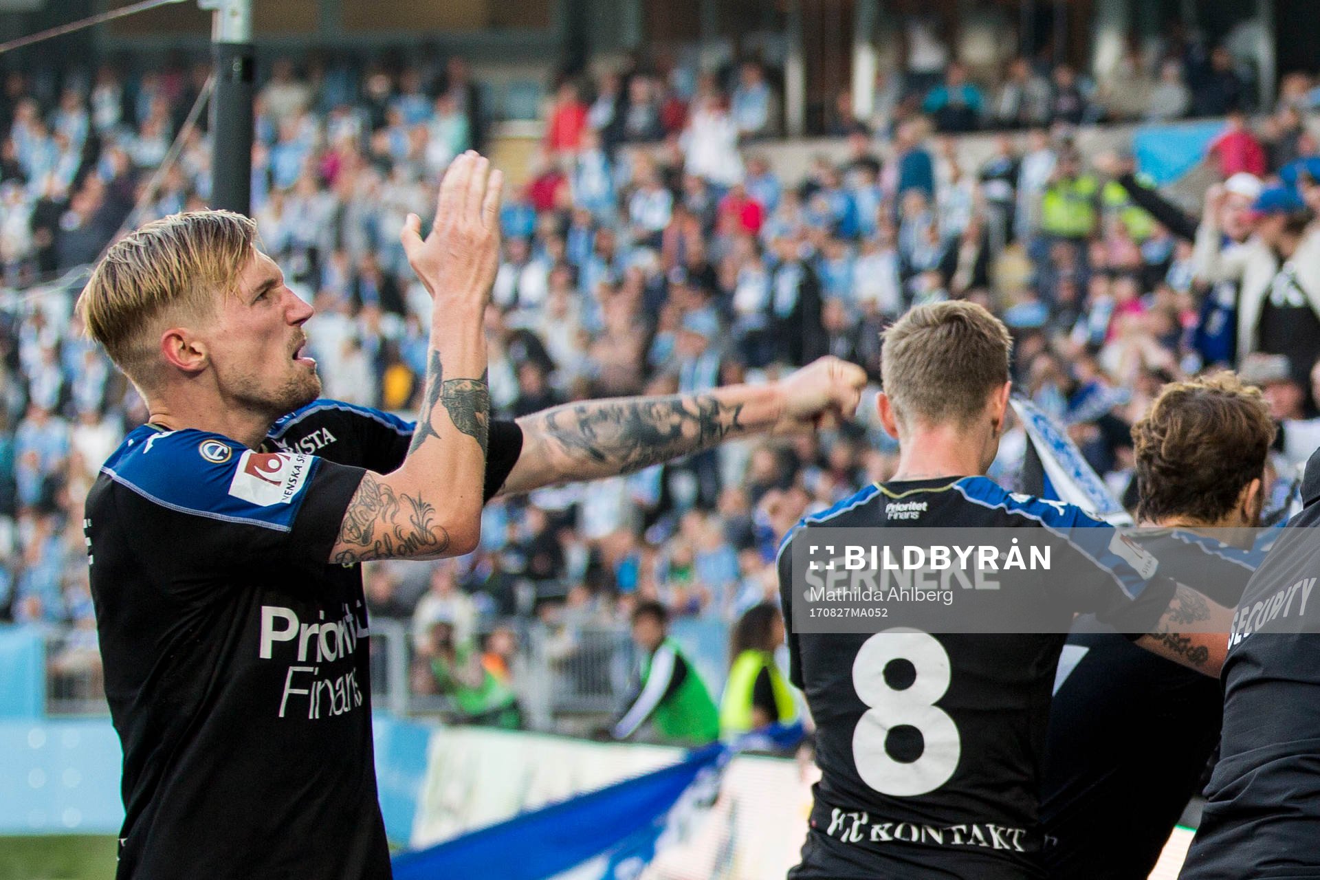 IFK Göteborgs Sebastian Eriksson jublar mot publiken