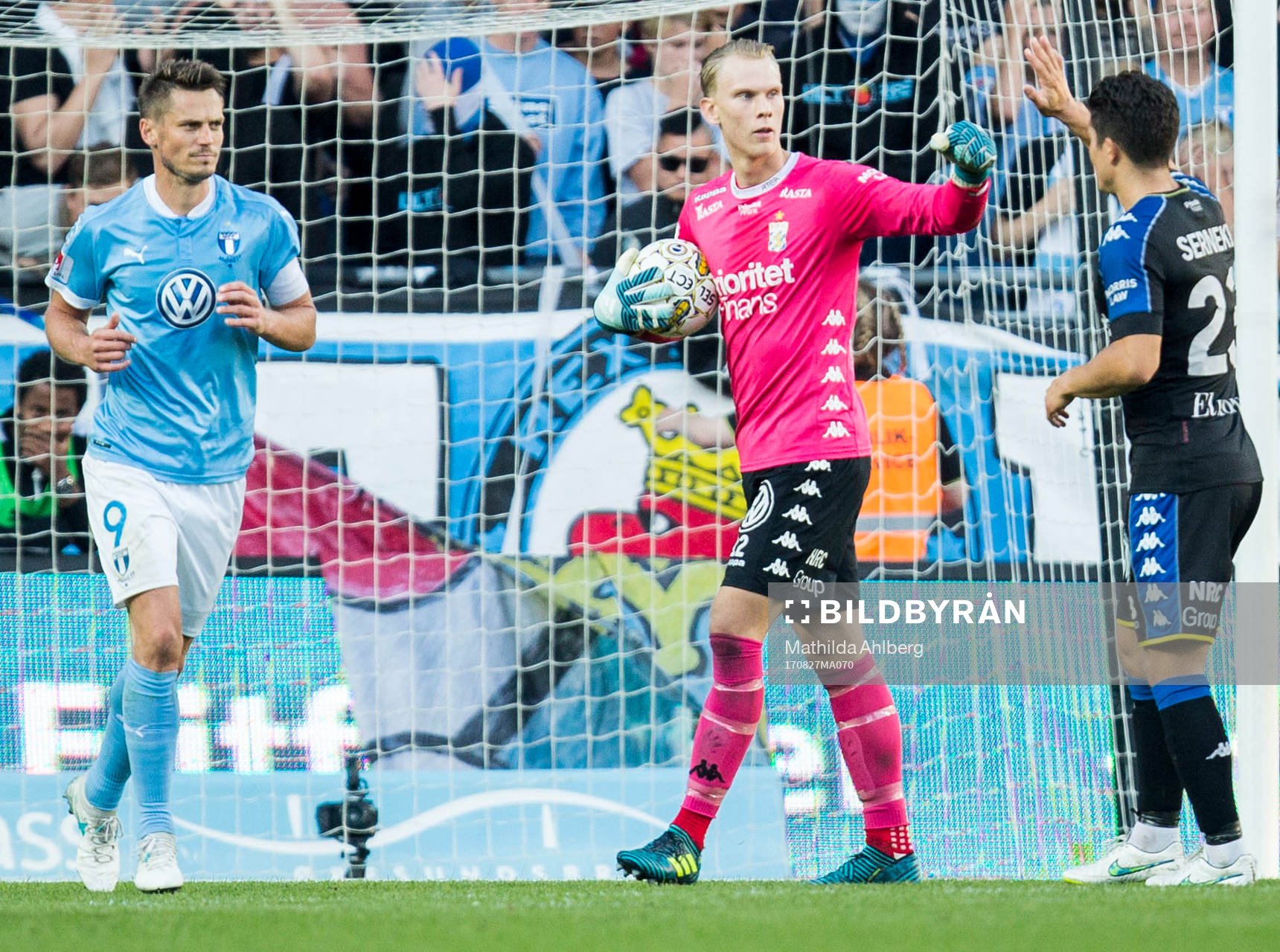 Malmö FFs Markus Rosenberg deppar samtidigt som IFK