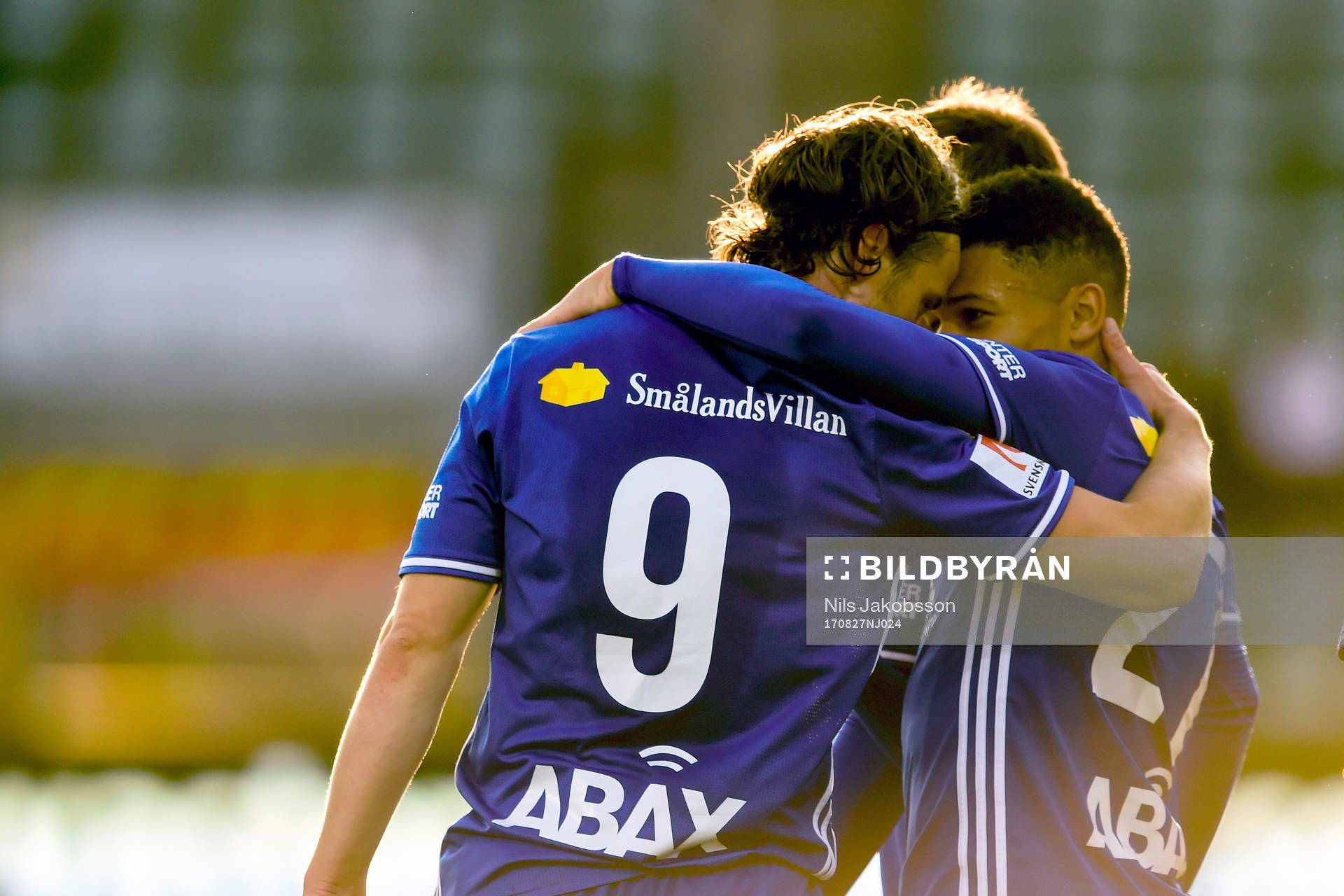 Sundsvalls Linus Hallenius jublar under fotbollsmatchen i Allsvenskan mellan GIF Sundsvall och Örebro den 27 augusti 2017 i Sundsvall.