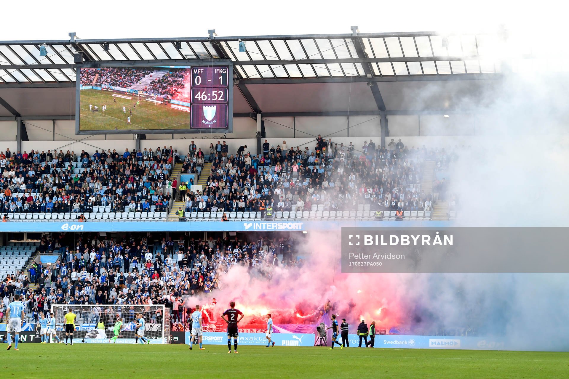 IFK Göteborgs supportrar tände bengaler