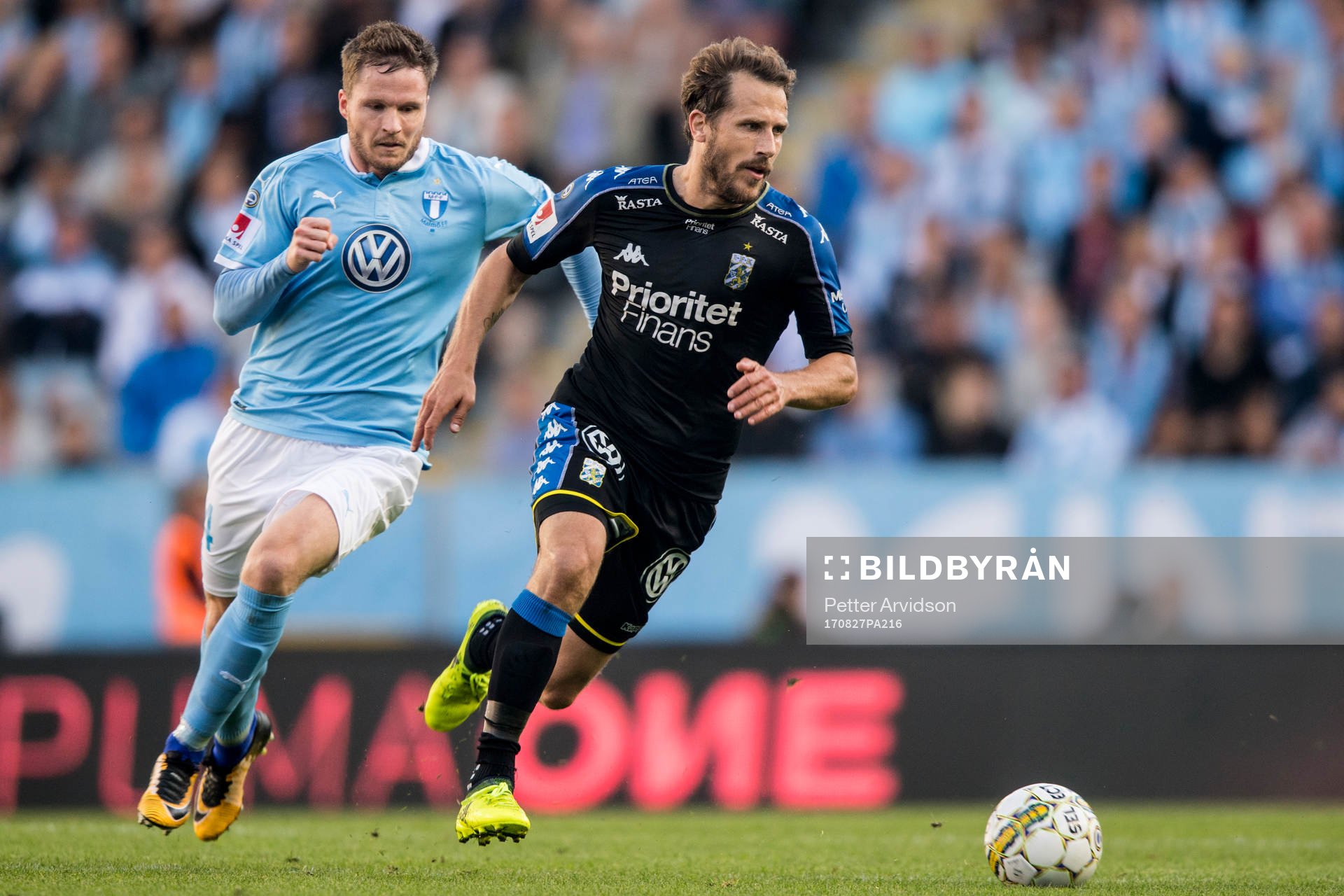IFK Göteborgs Tobias Hysén jagas av Malmö FFs Lasse