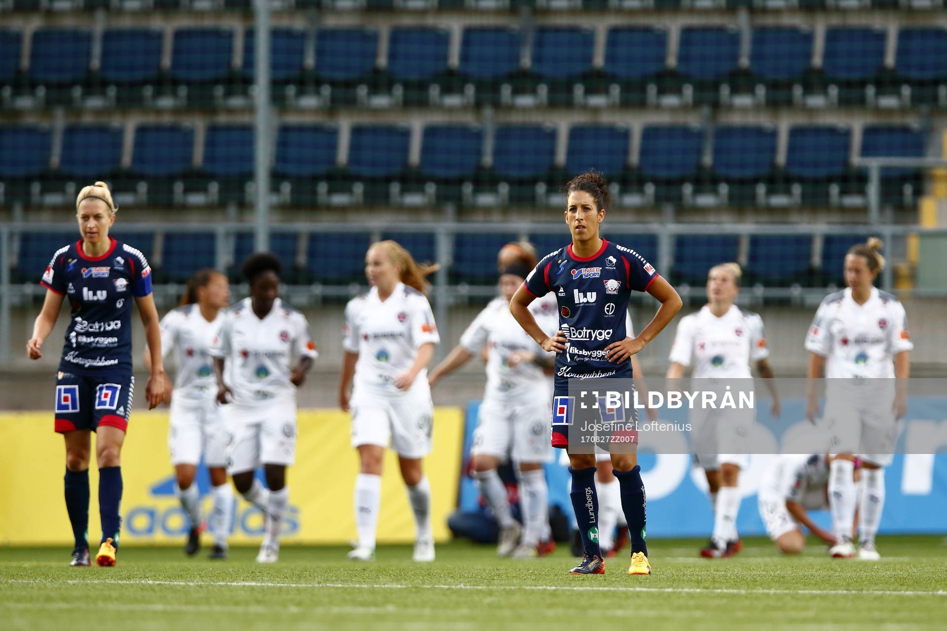 Linköpings Claudia Neto deppar