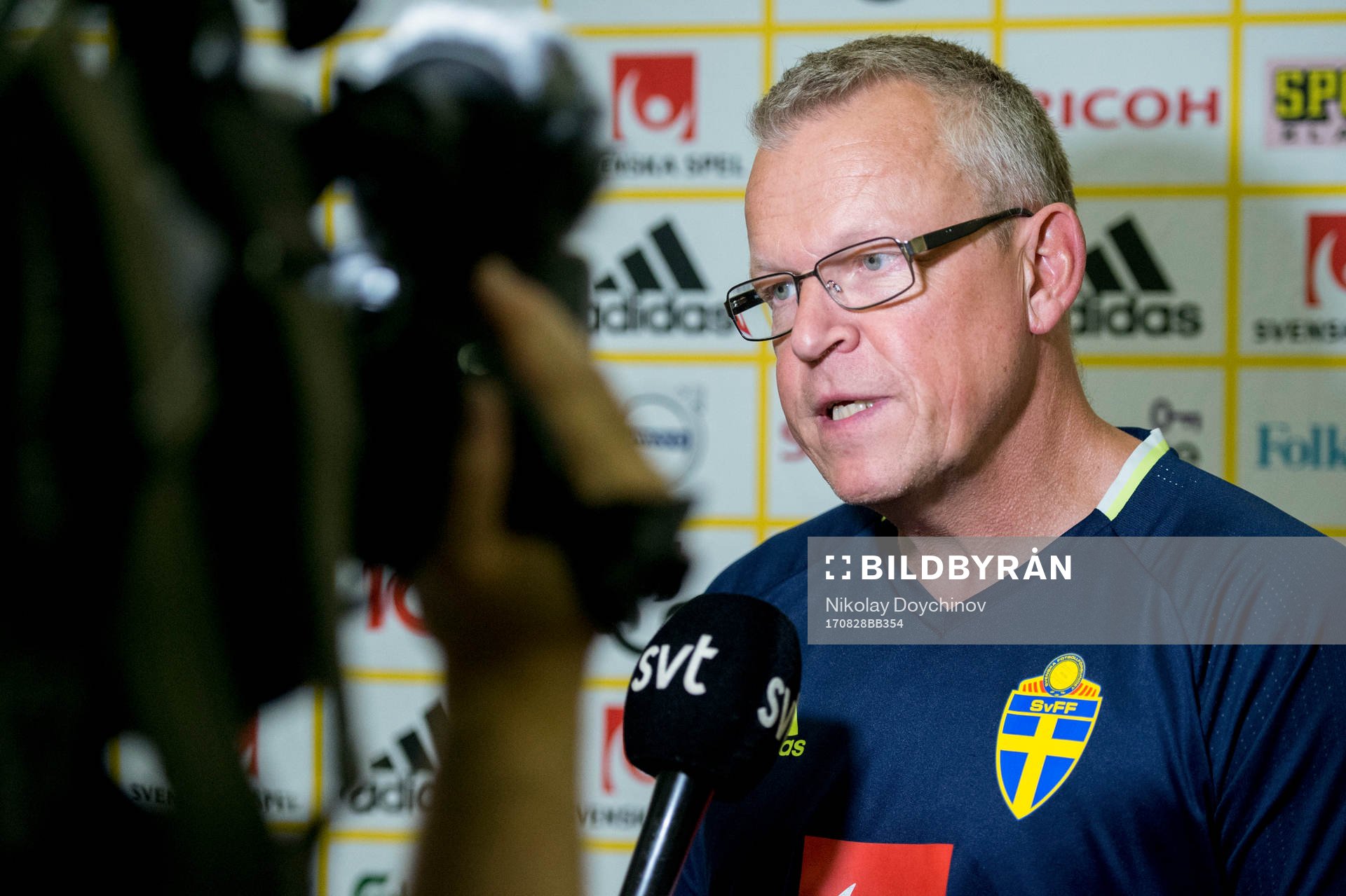 Swedish head coach Janne Andersson talks at a press