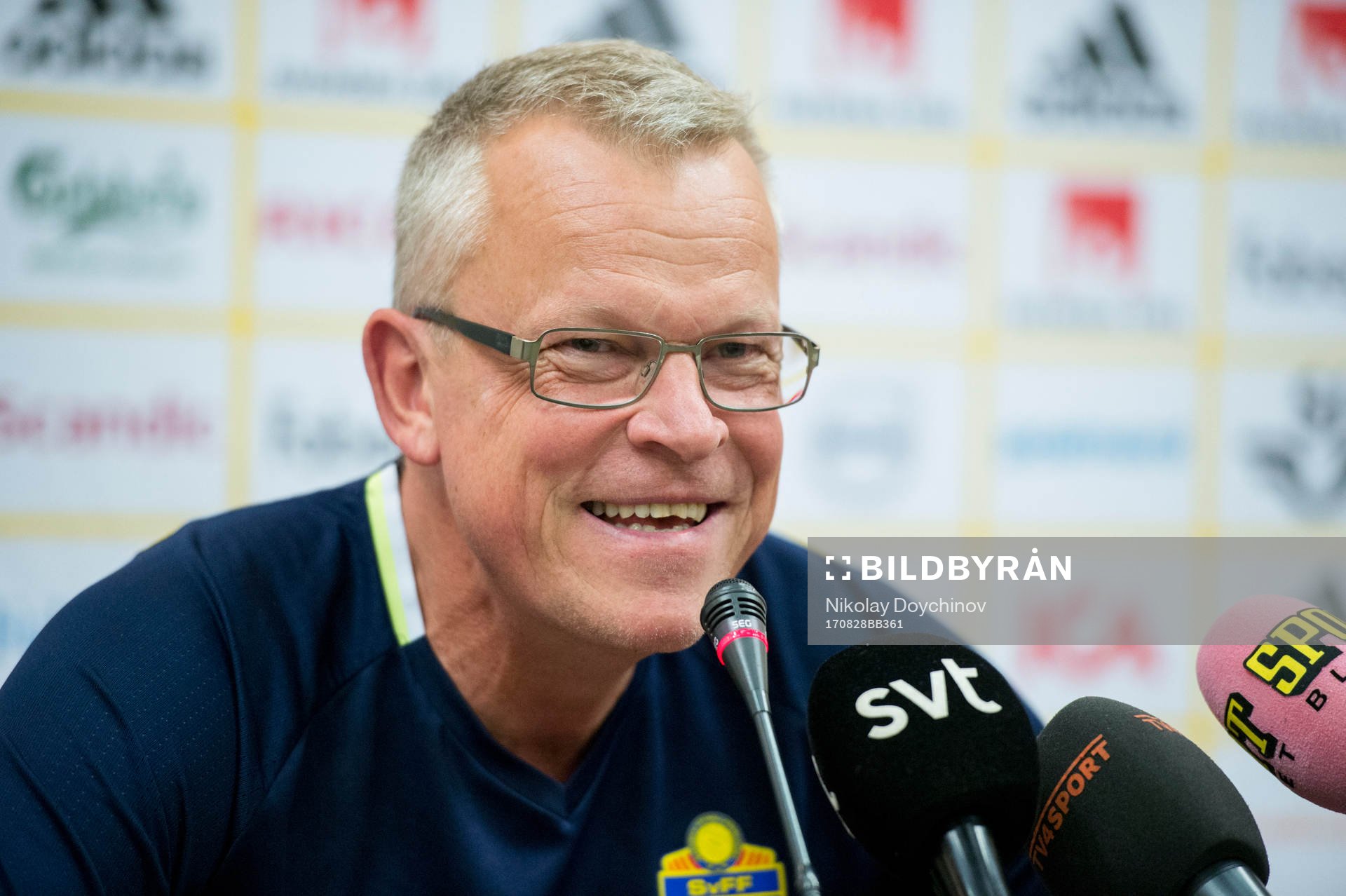 Swedish head coach Janne Andersson talks at a press