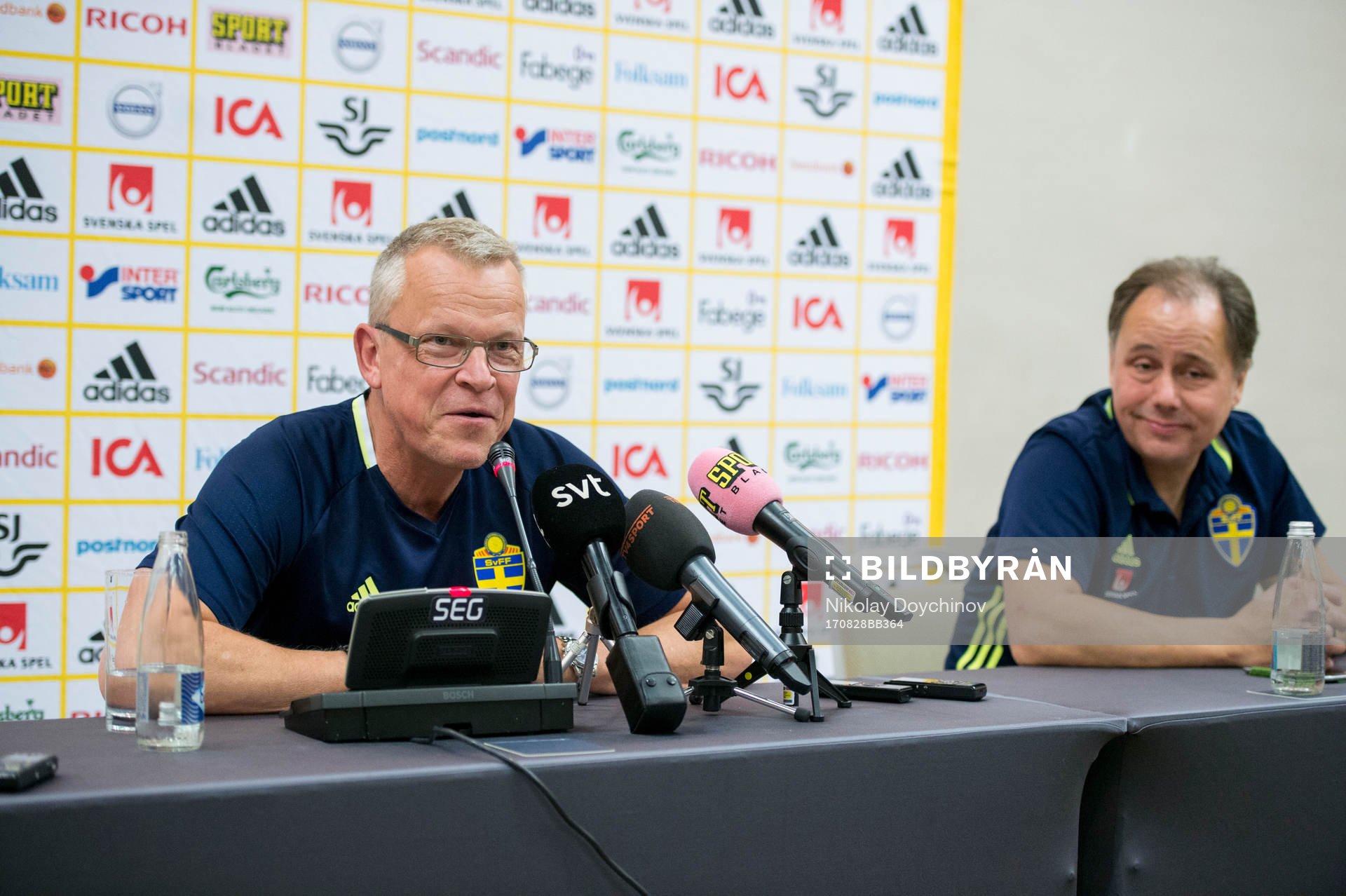Swedish head coach Janne Andersson talks at a press