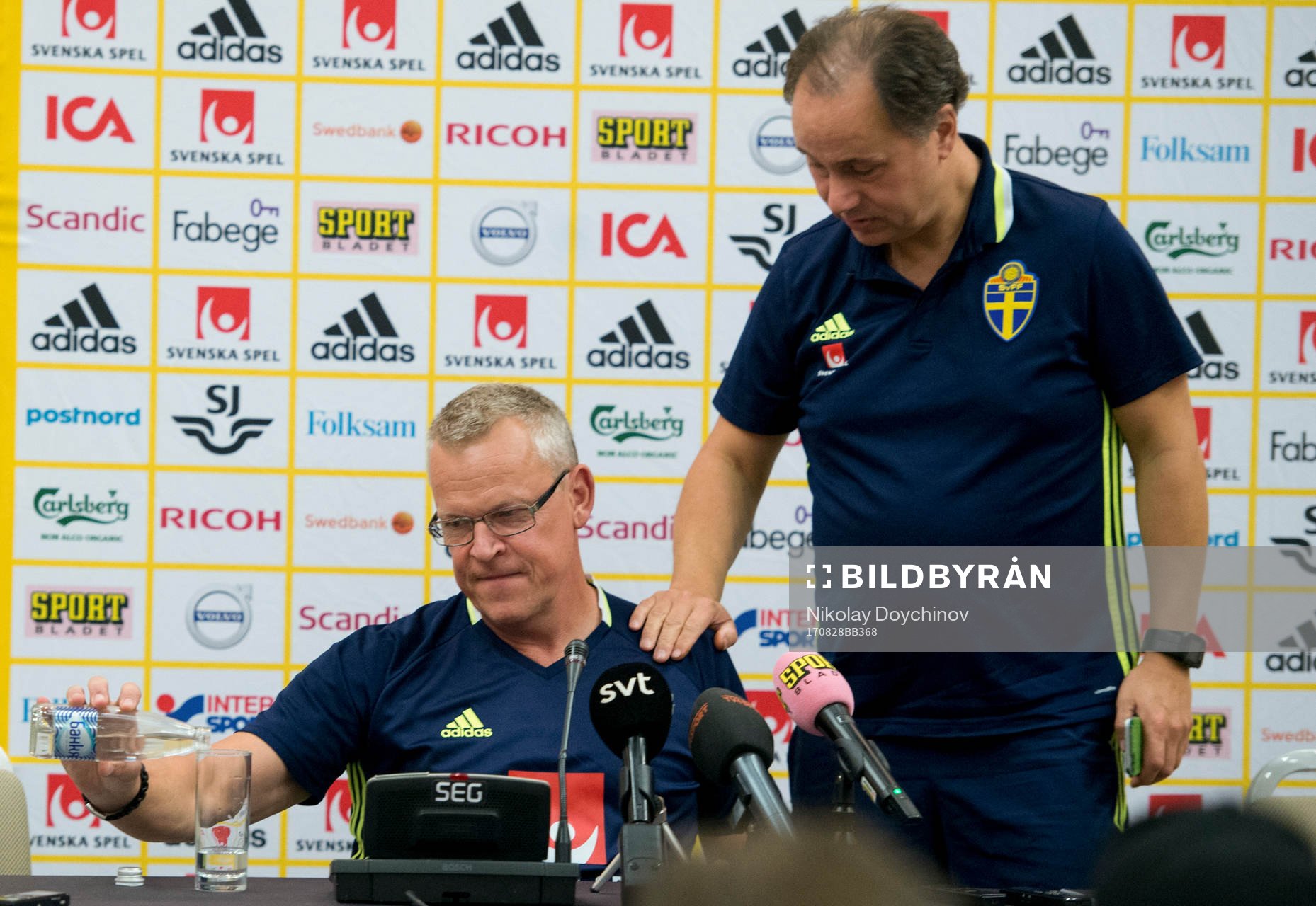 Swedish head coach Janne Andersson talks at a press