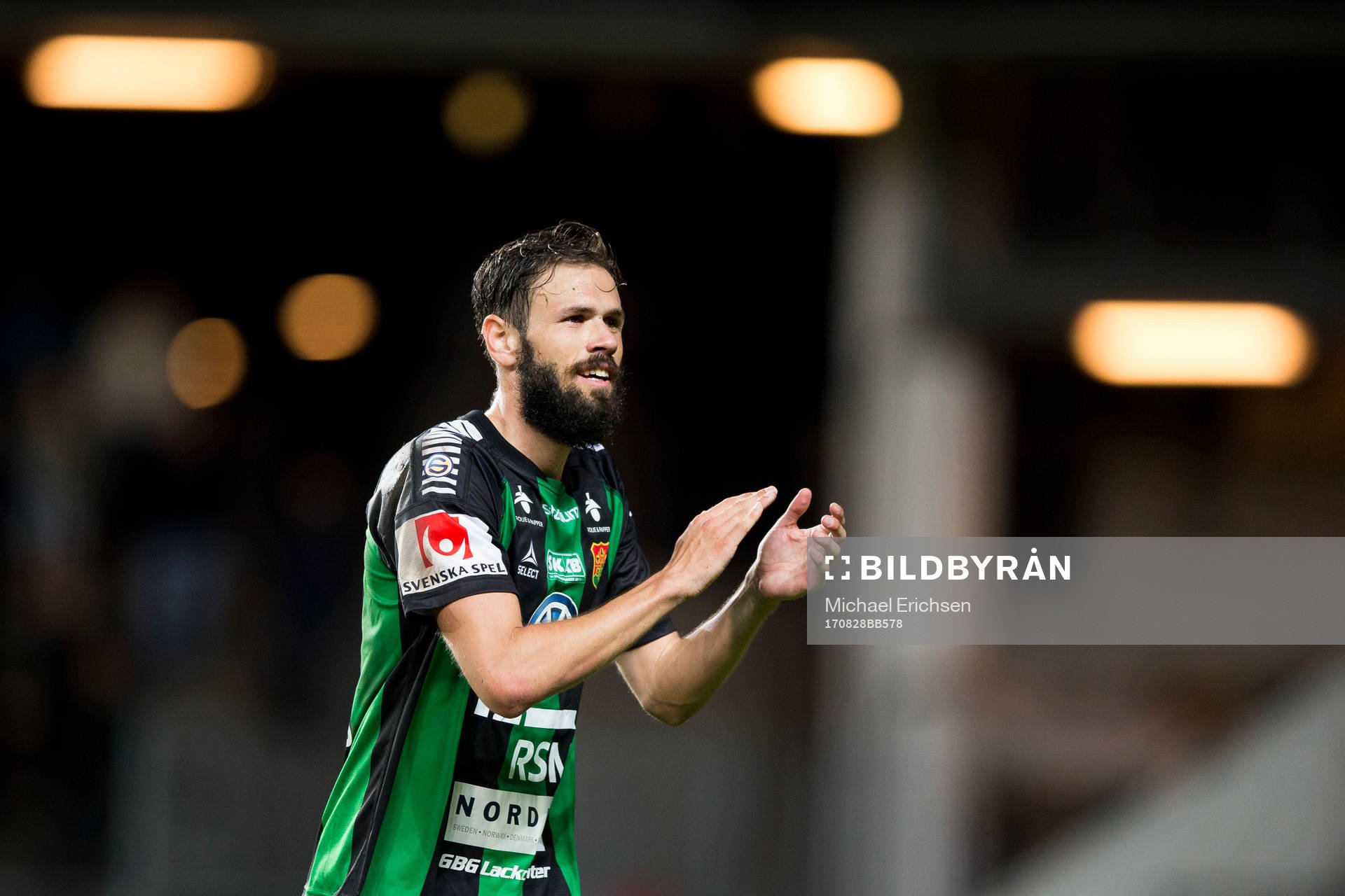GAIS Mavrudis Bougaidis tackar publiken