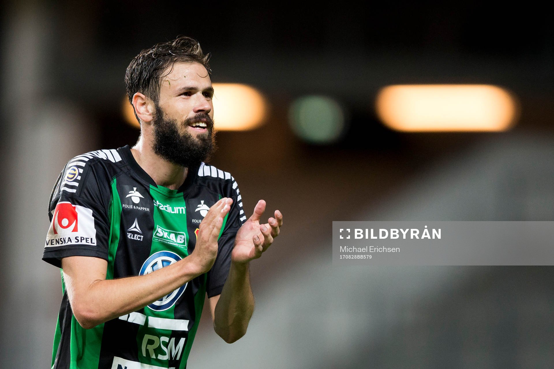 GAIS Mavrudis Bougaidis tackar publiken