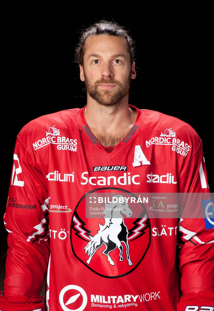 Vita Hästens Daniel Josefsson