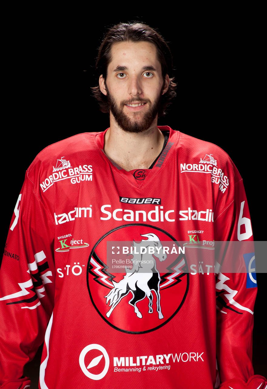 Vita Hästens Emil Eriksson