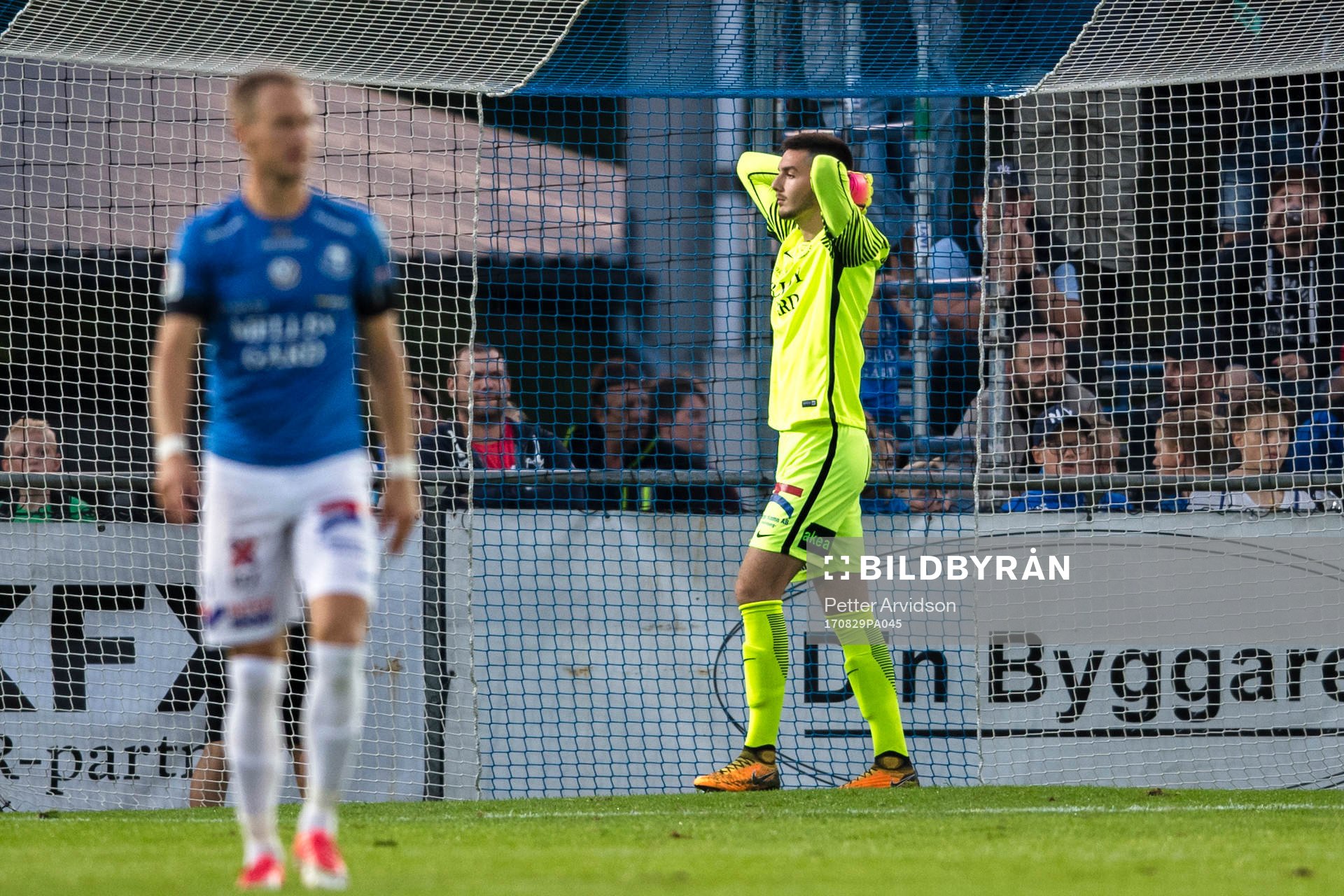Trelleborgs målvakt Marko Johansson deppar