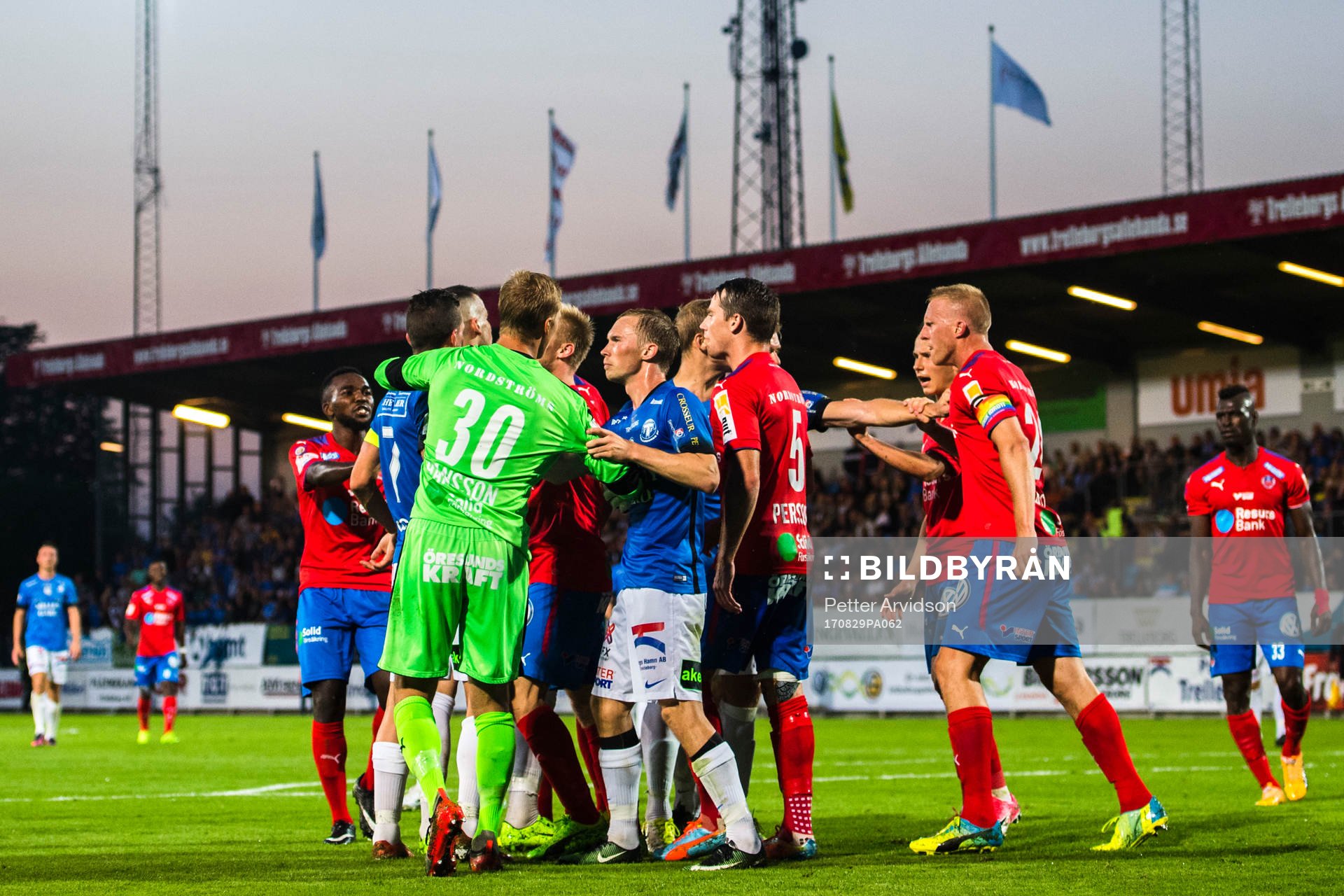 Bråk mellan Trelleborgs och Helsingborgs spelare
