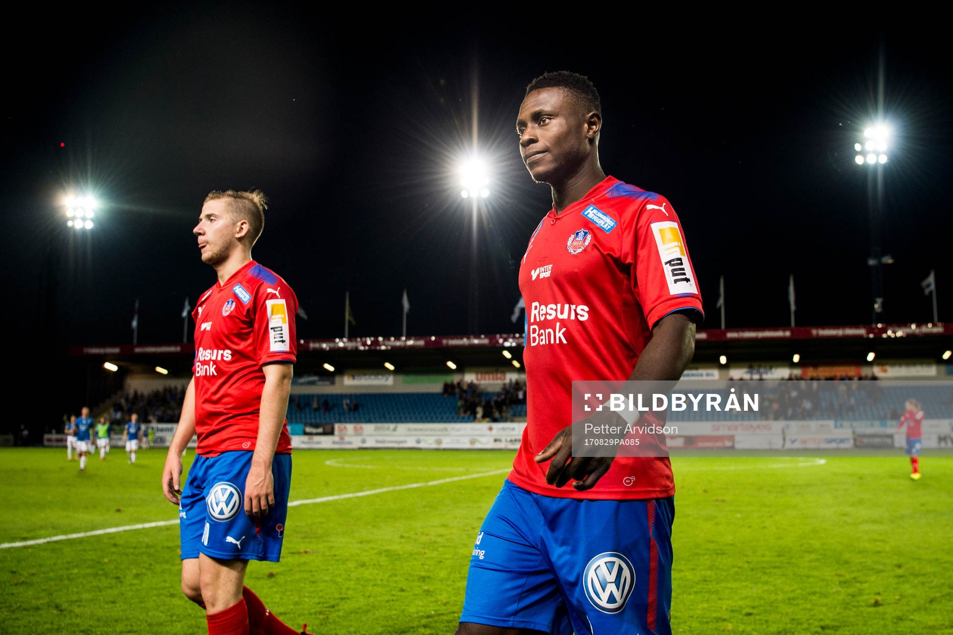 Helsingborgs Darijan Bojanic och Lumala Abdu  deppar när