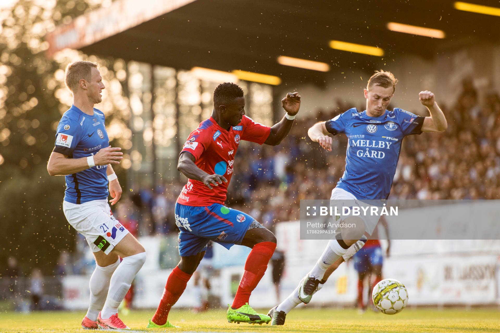 Helsingborgs Oke Akpoveta mot Trelleborgs Magnus Andersson