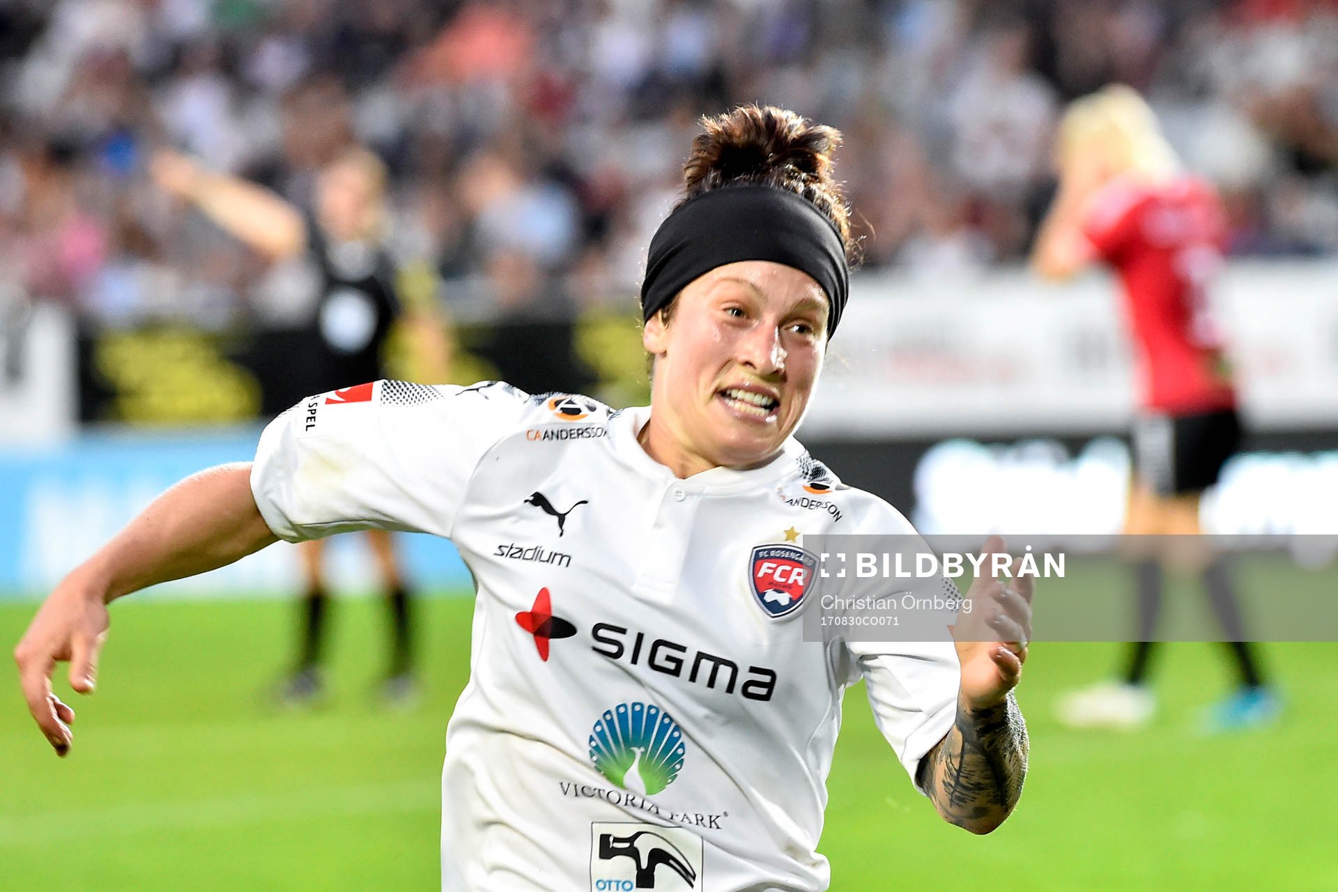 Rosengårds Ella Masar McLeod jublar