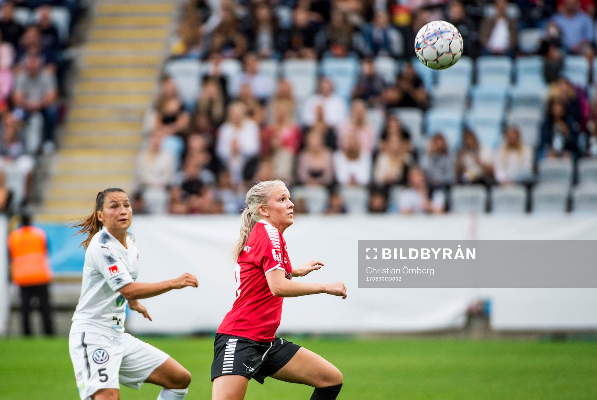 Rosengårds Alexandra Lowe Riley och LB07s Alice Magnusson