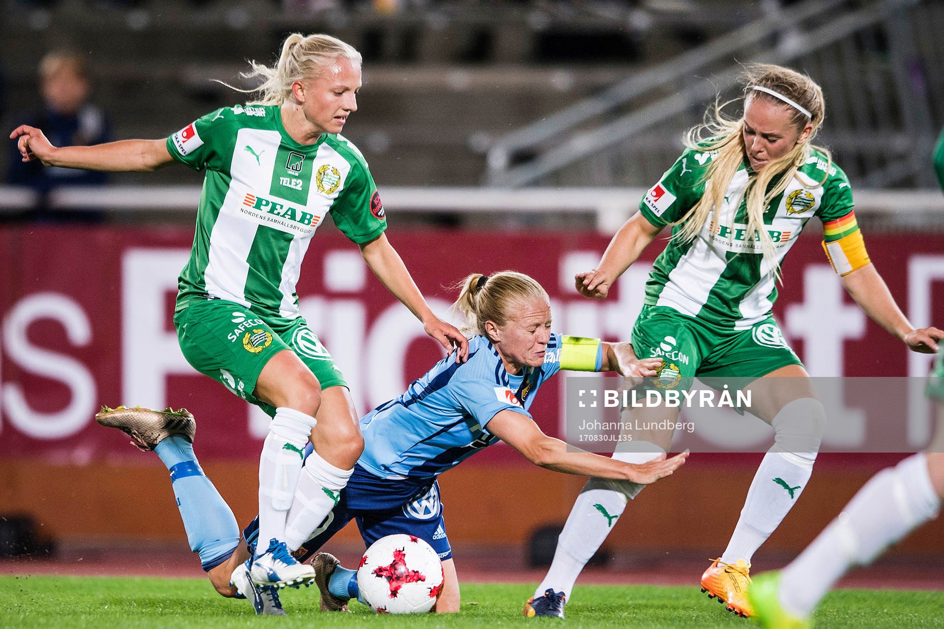 Hammarbys Alexandra Lindberg och Cathrine Dahlström mot