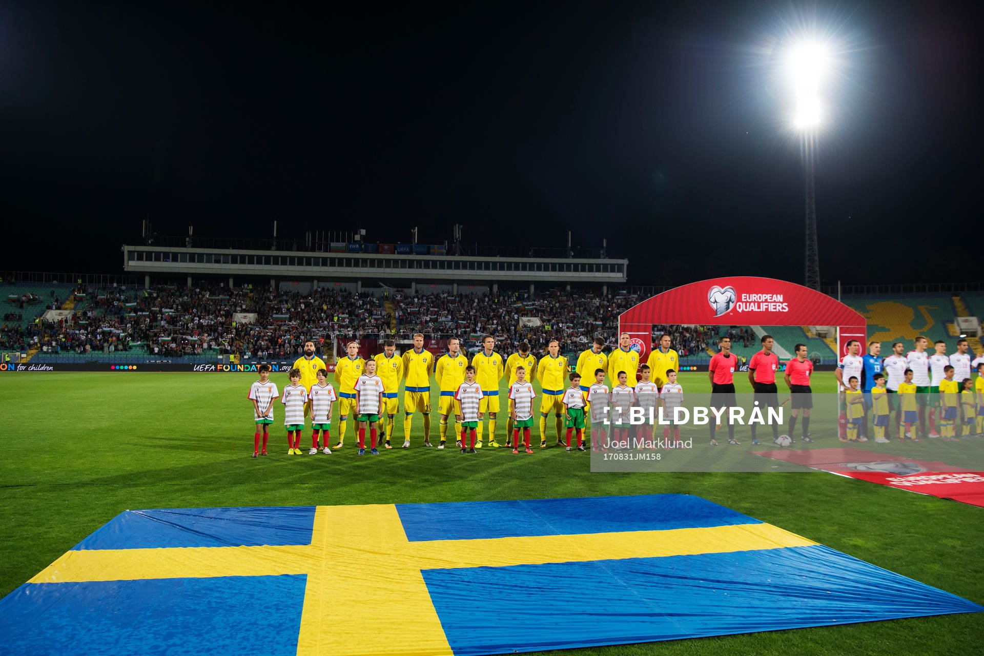 Sveriges lag står uppställt