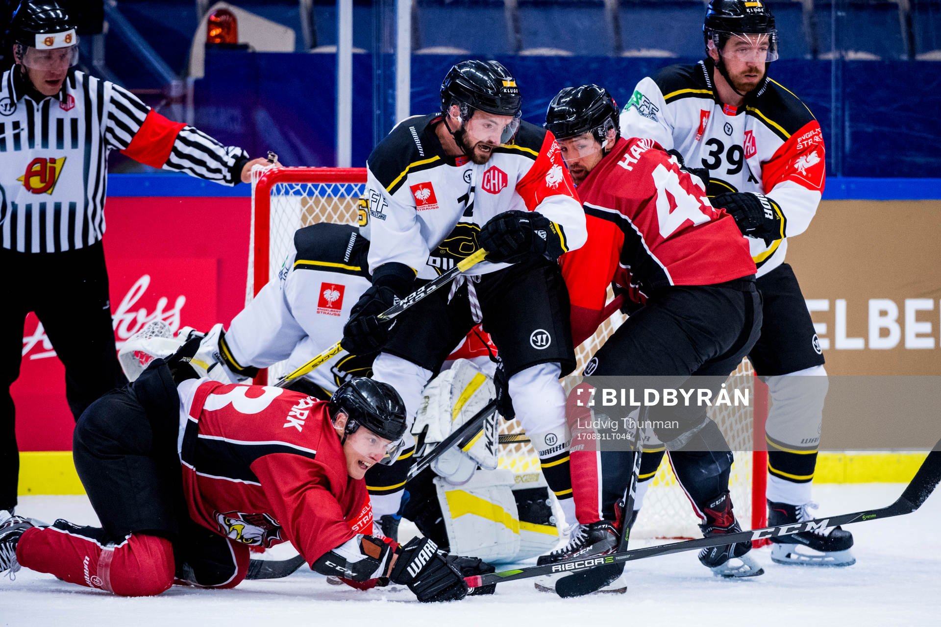 Mats Larsen Mostue of Stavanger Oilers in action in front