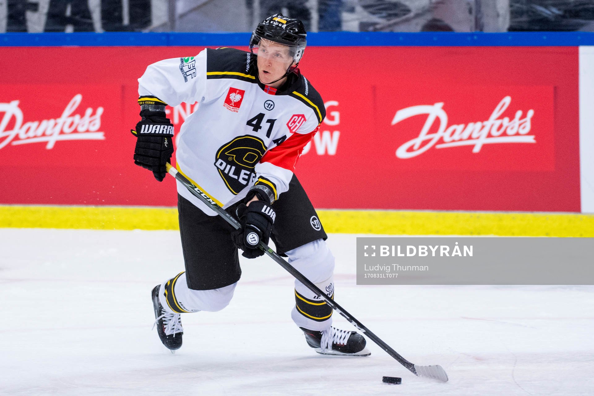 Dennis Sveum of Stavanger Oilers
