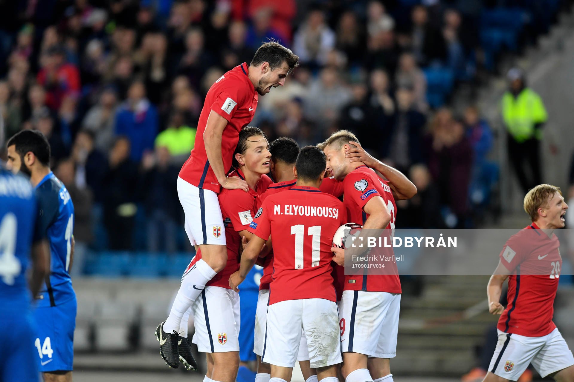 Haitam Aleesami of Norway celebrates with team mates